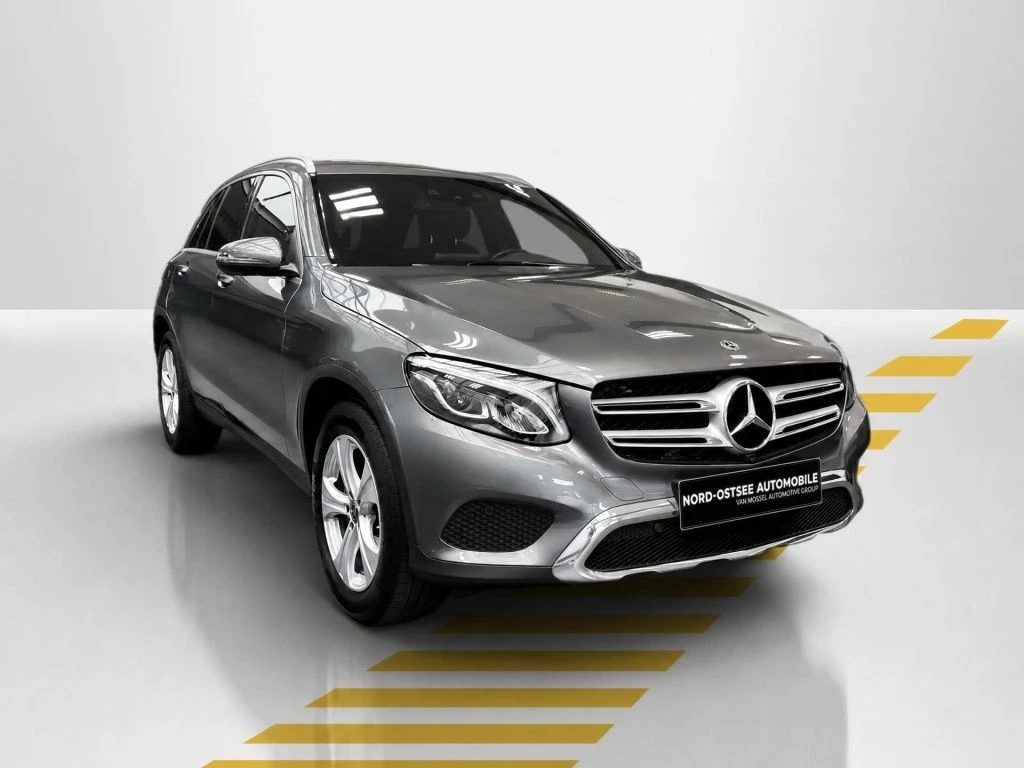 Mercedes-Benz-GLC 250-image-16