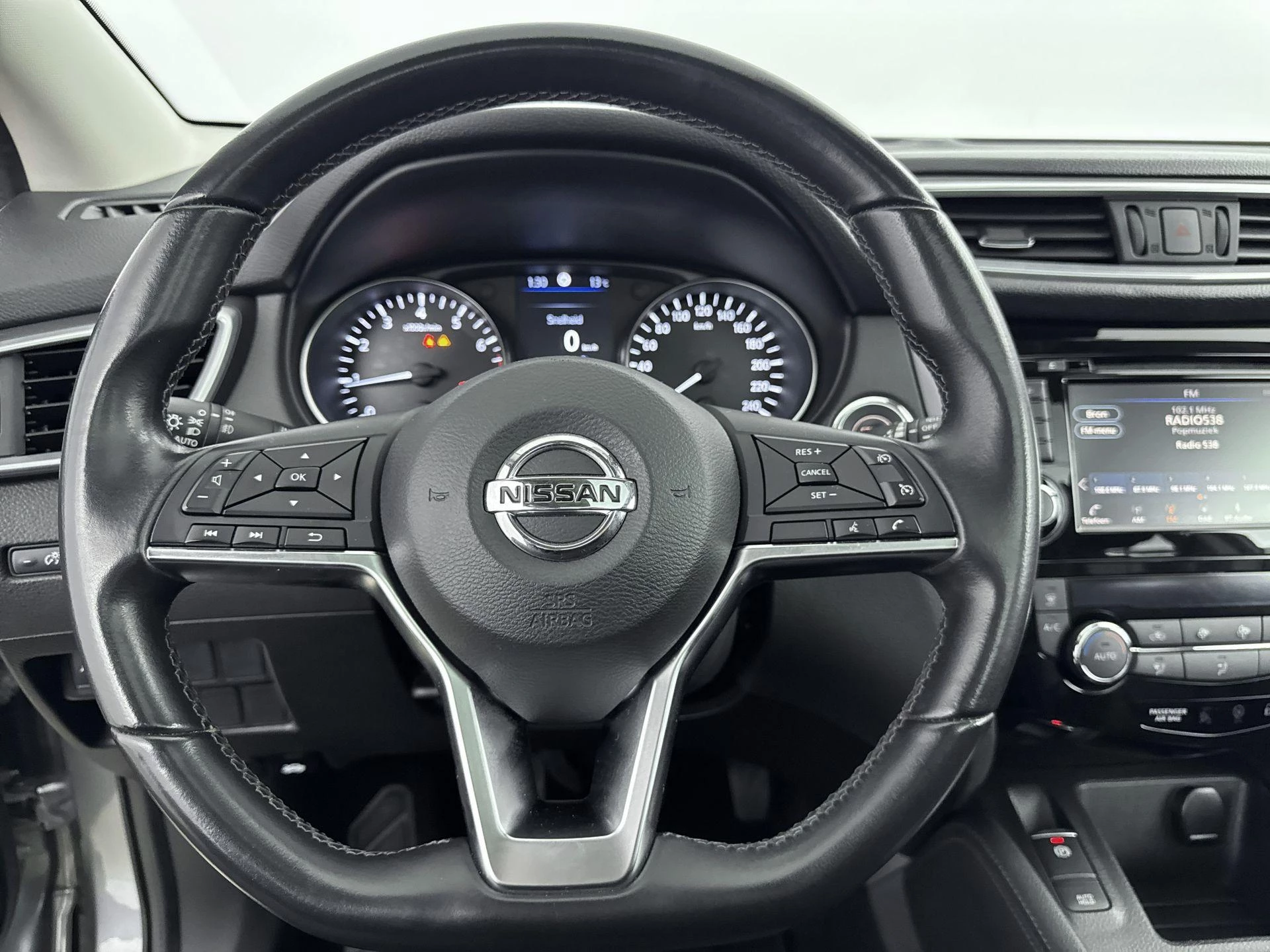 Nissan-QASHQAI-image-29