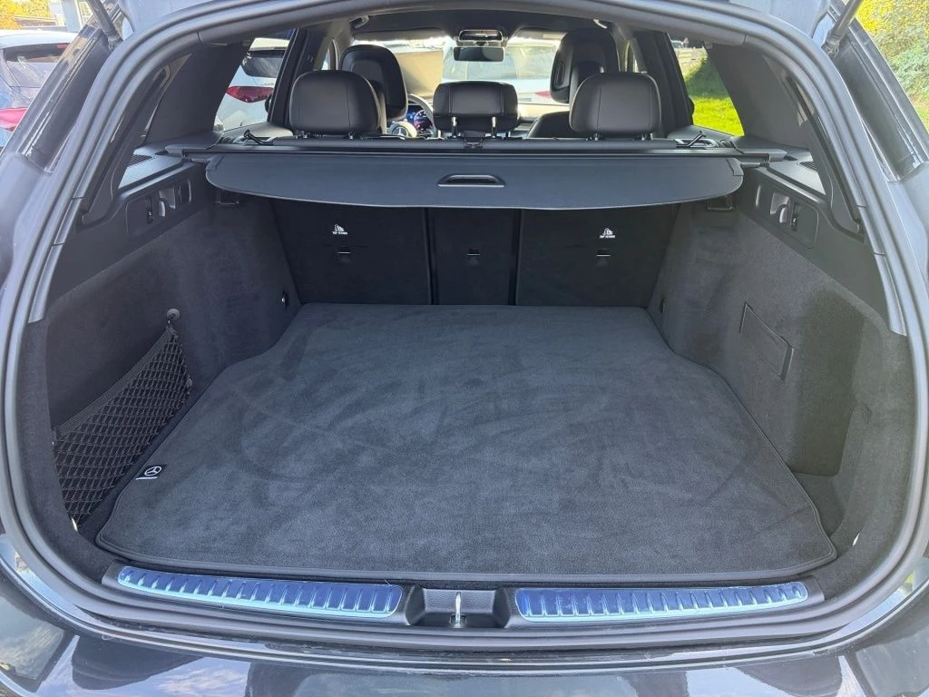 Mercedes-Benz-C-Klasse 180-image-13
