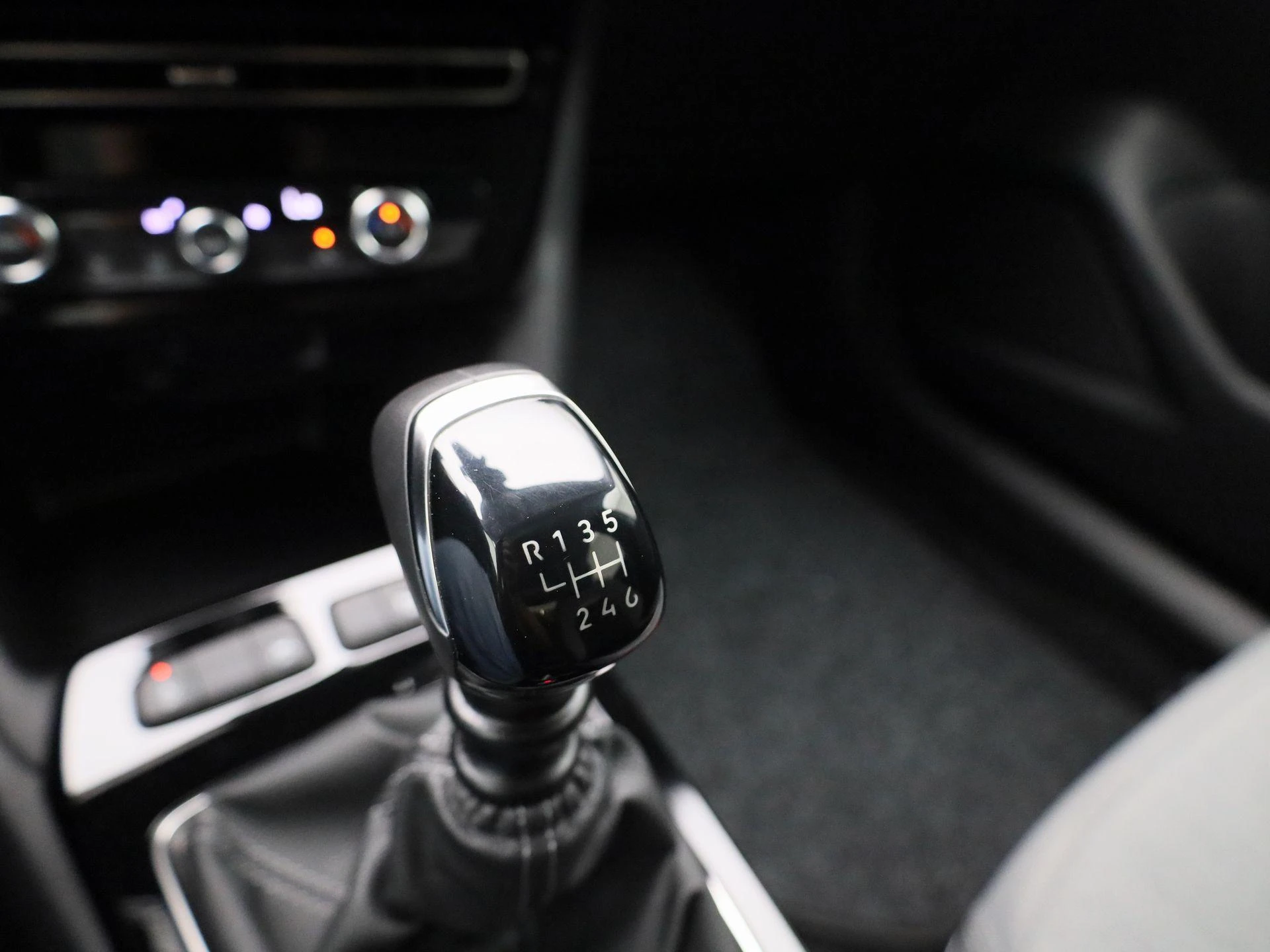 Opel-Mokka-image-25