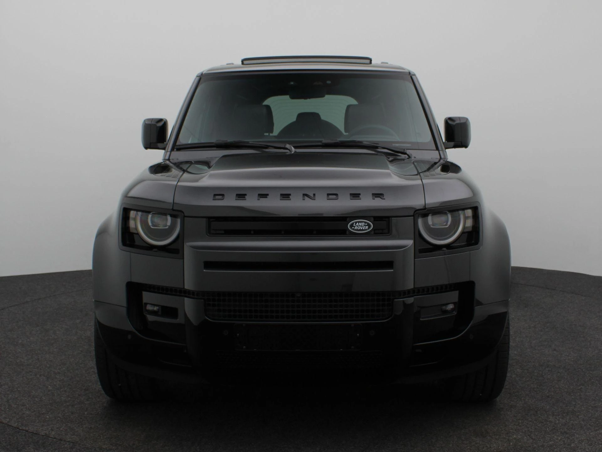 Land Rover-Defender-image-2