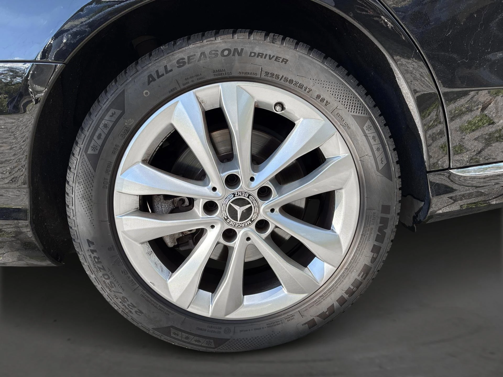Mercedes-Benz-C-Klasse-image-5
