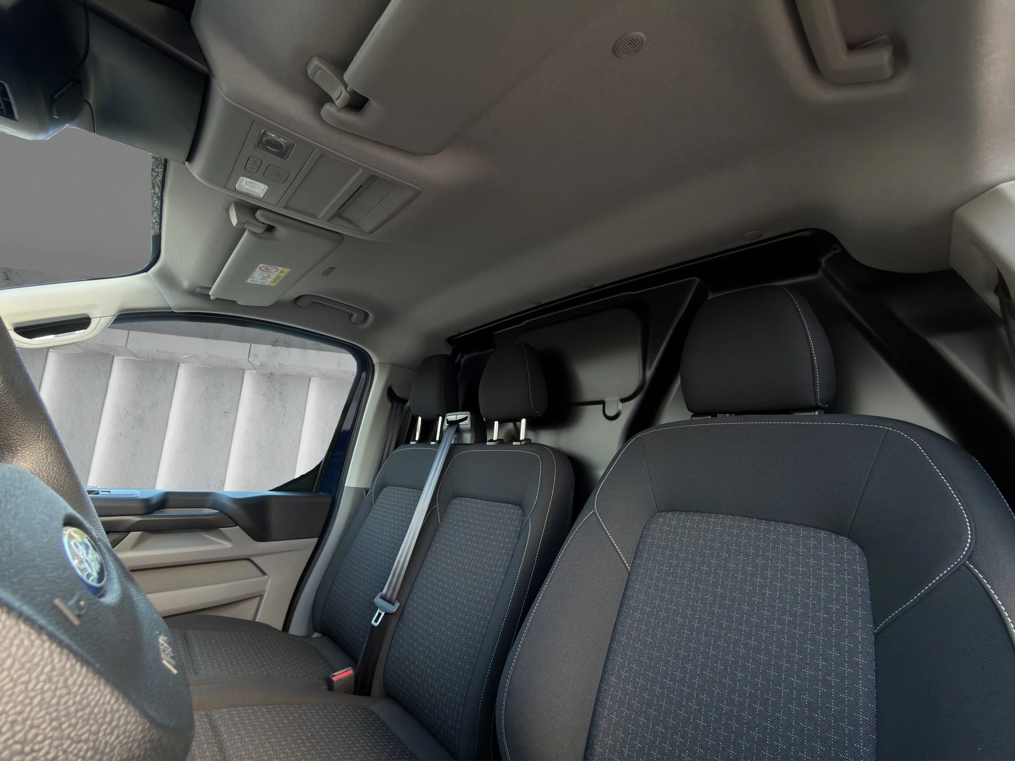 Ford-Transit Custom-image-15