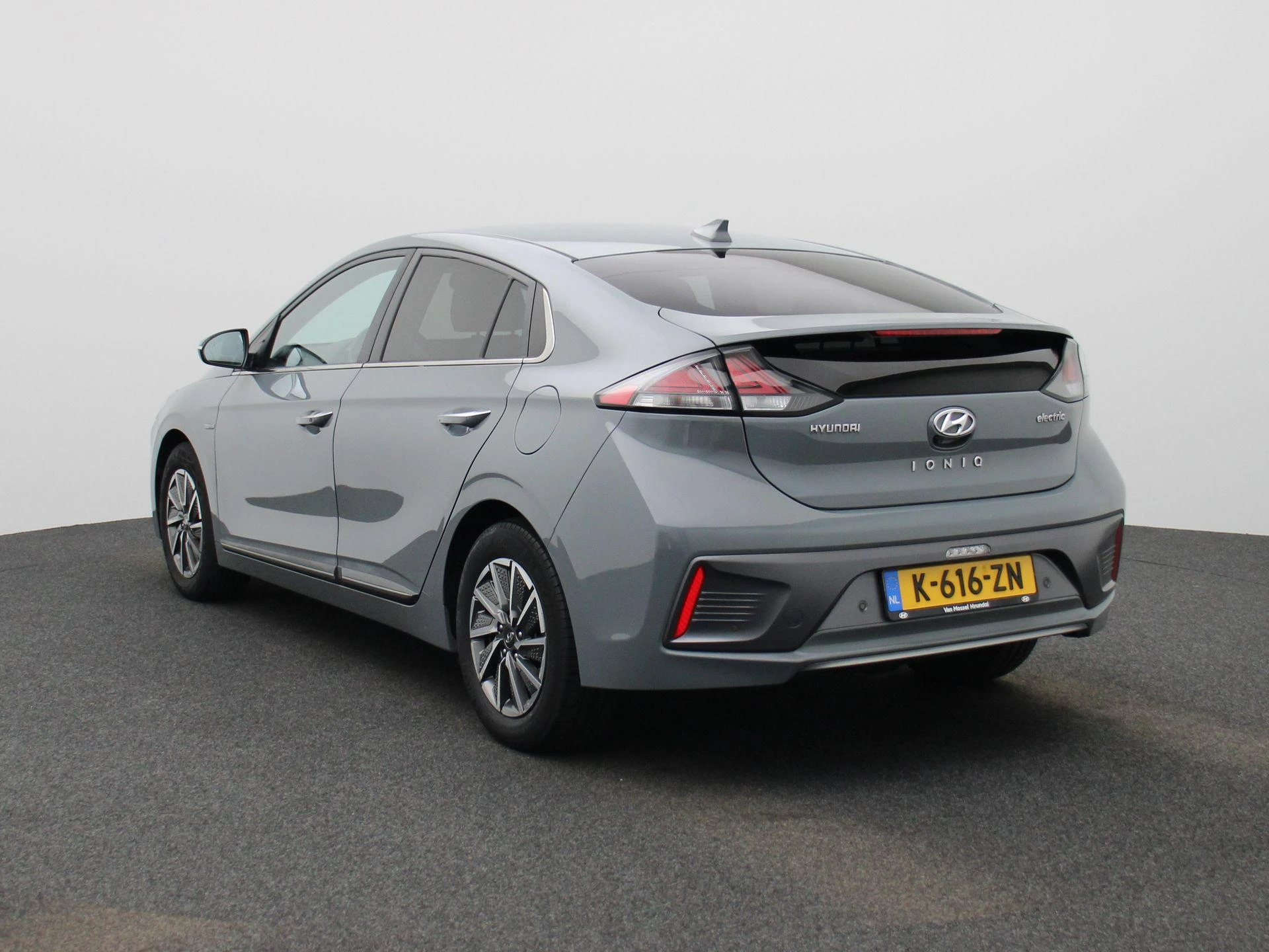 Hyundai-IONIQ-image-2
