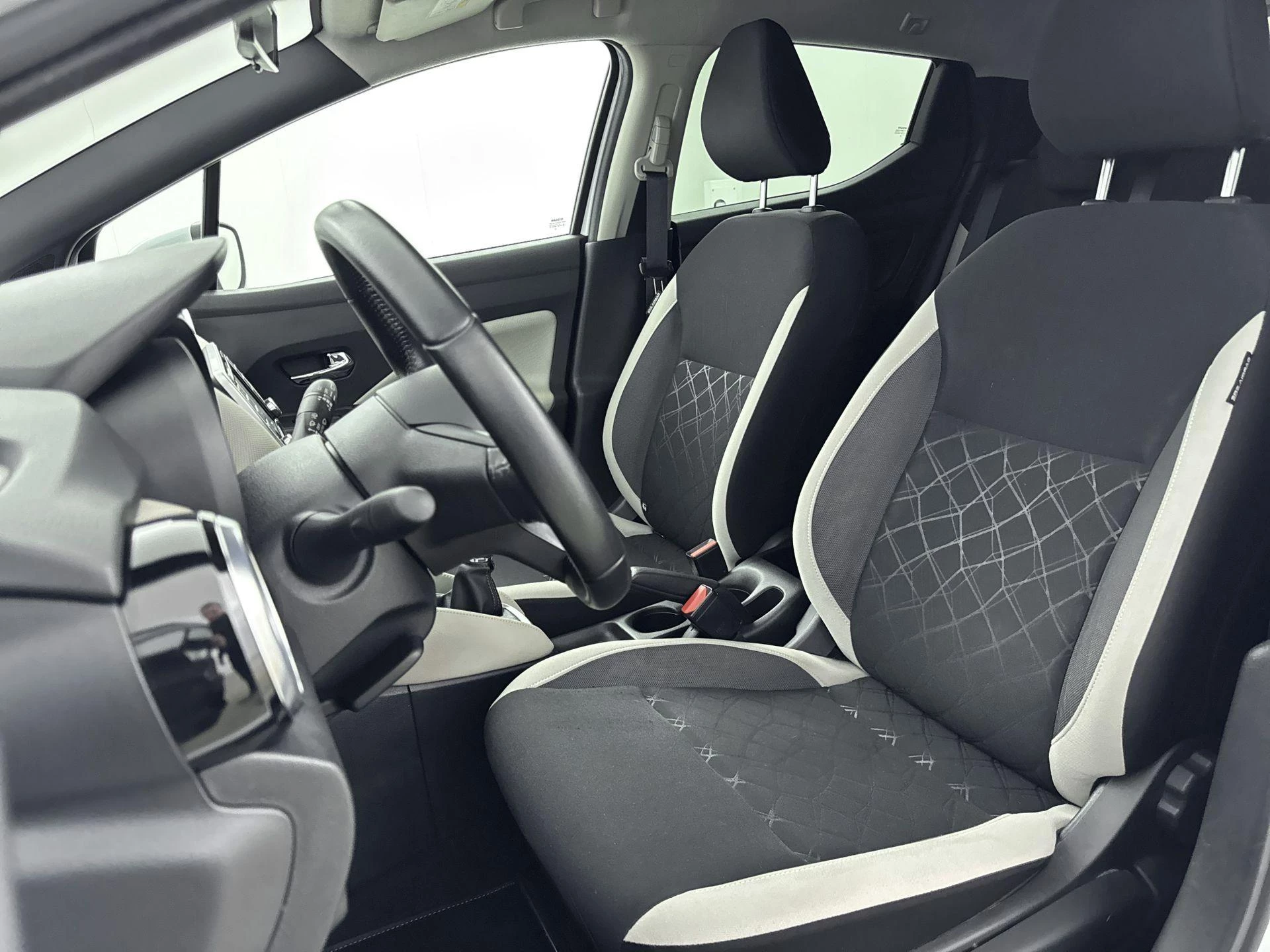 Nissan-Micra-image-26