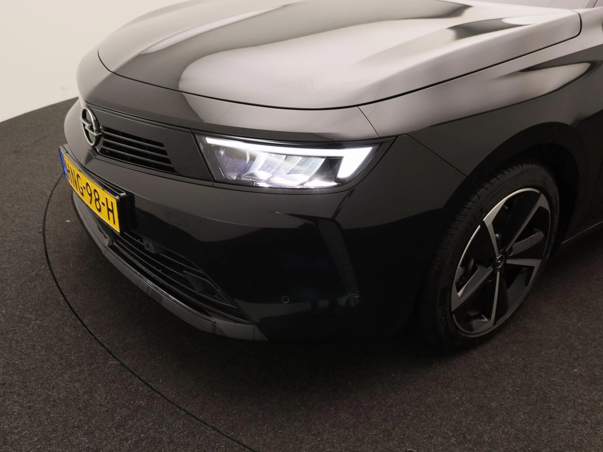 Opel-Astra-image-14
