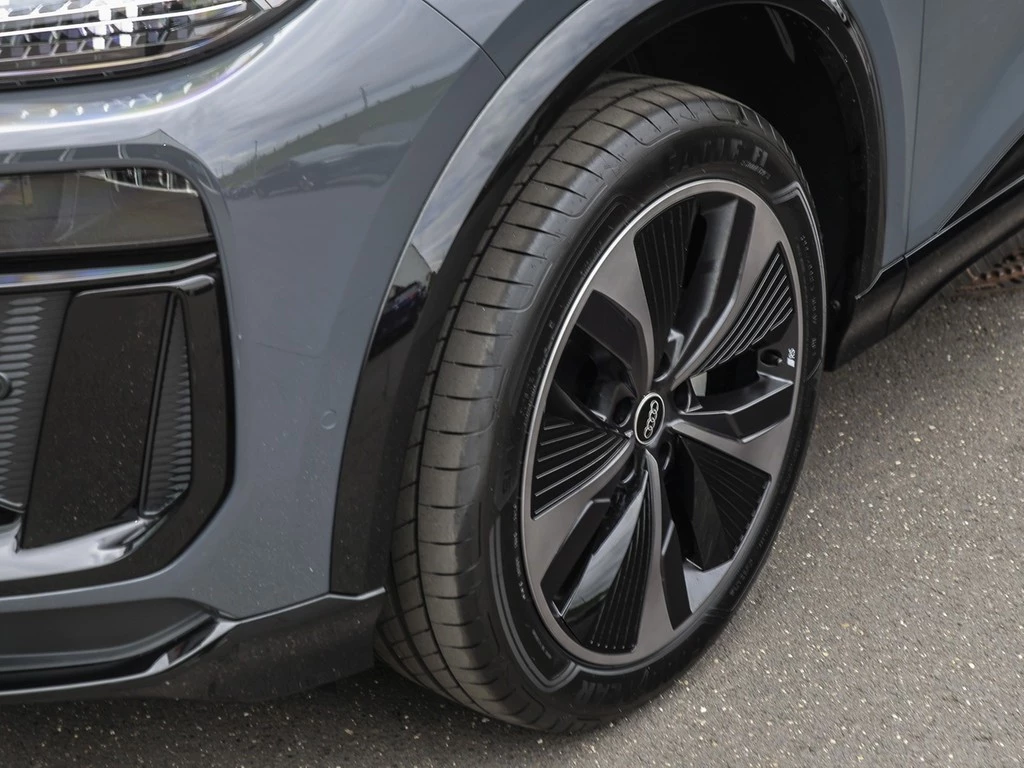 Audi Q6 e-tron Sportback performance S line AHK ACC
