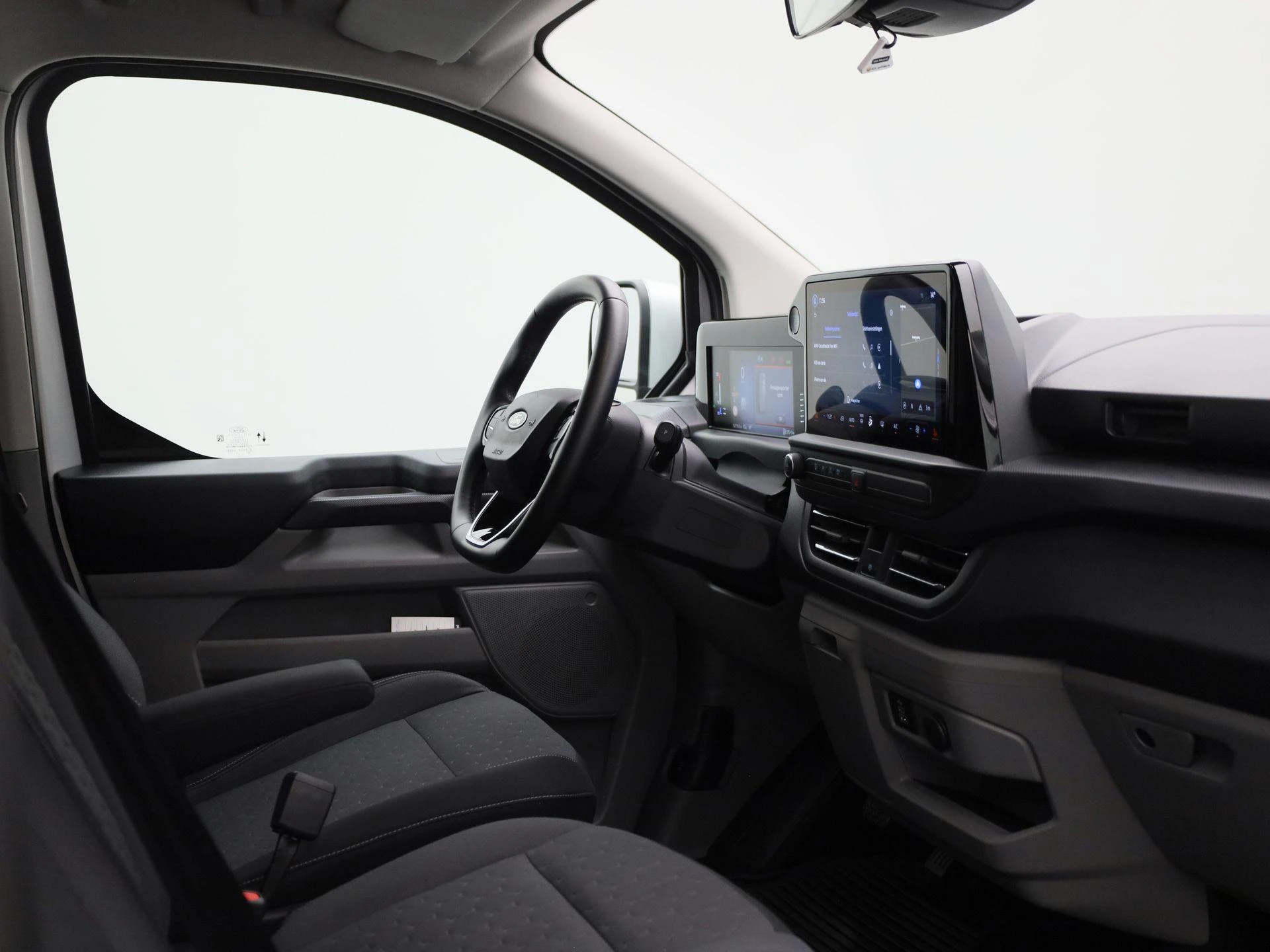 Ford-Transit Custom-image-27