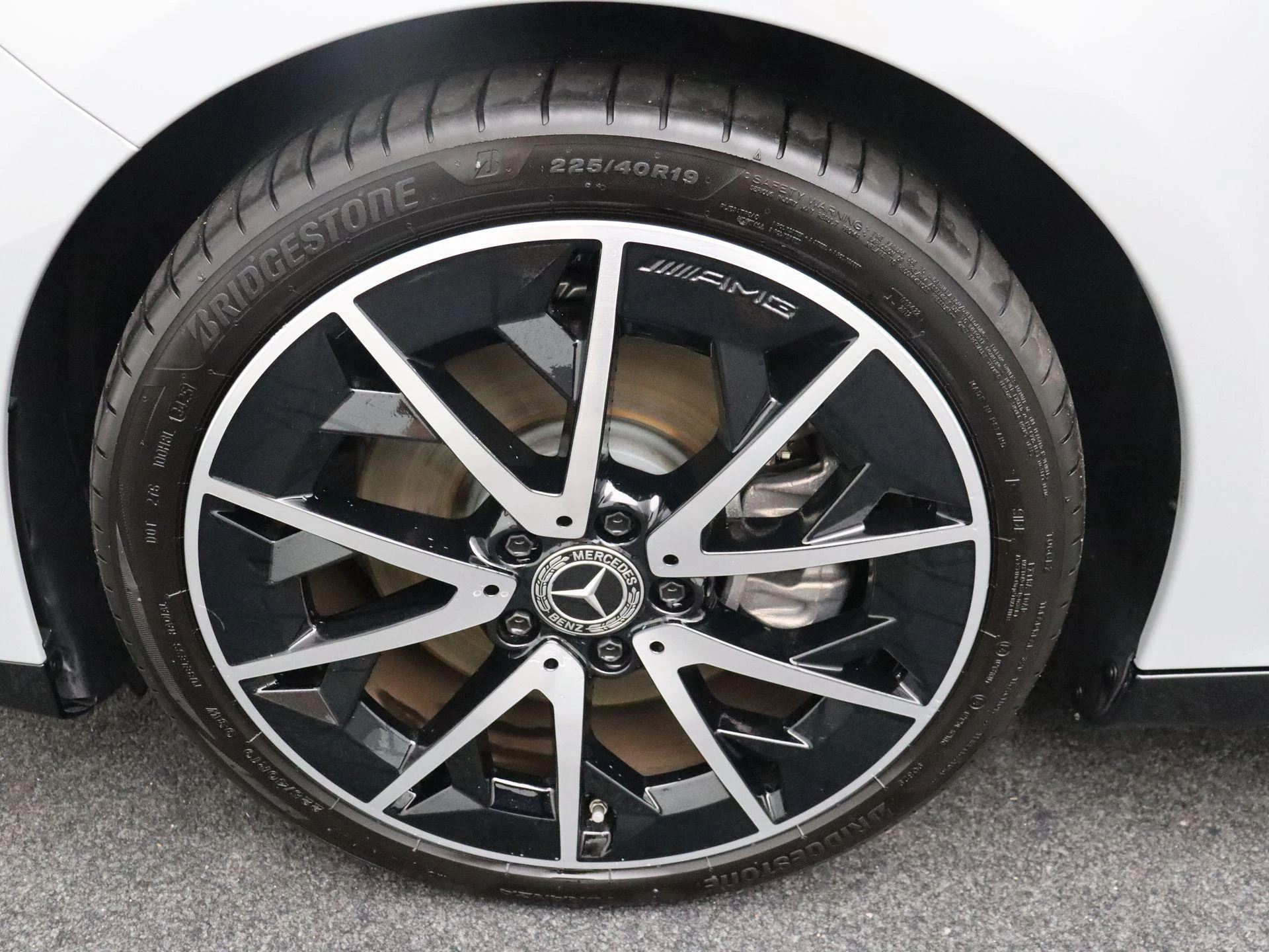 Mercedes-Benz-CLA-image-6