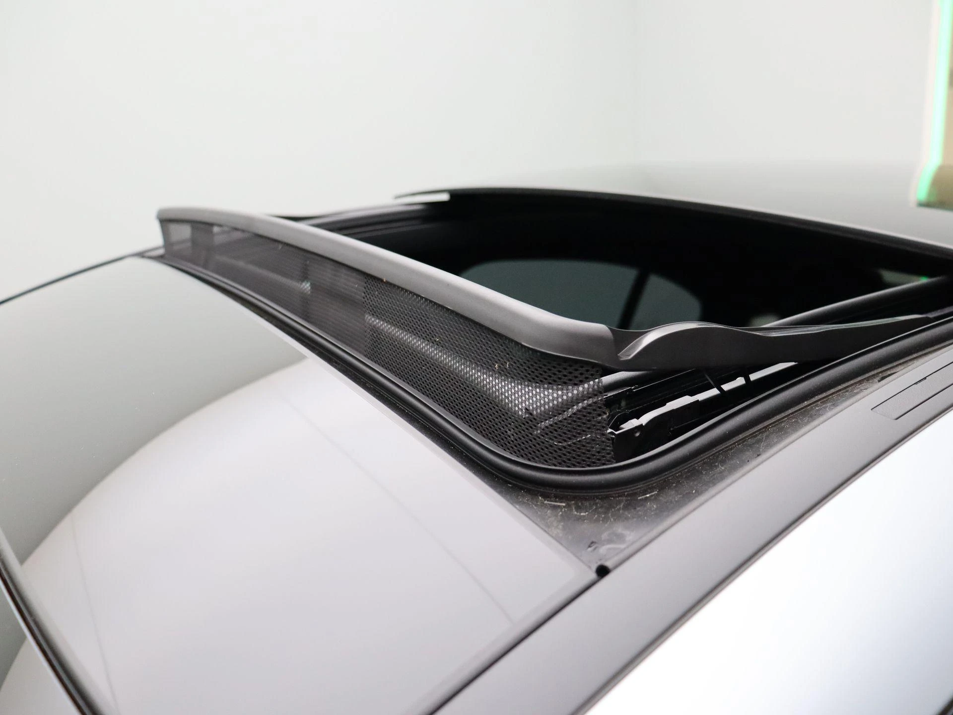 Mercedes-Benz-CLA-image-13