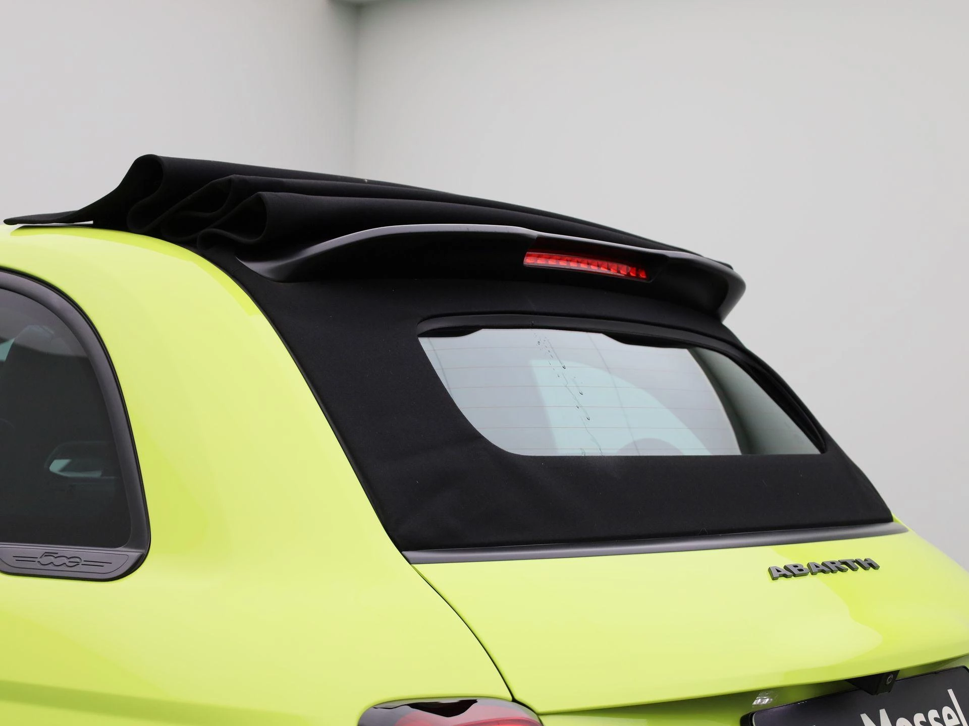 Abarth-500C-image-13