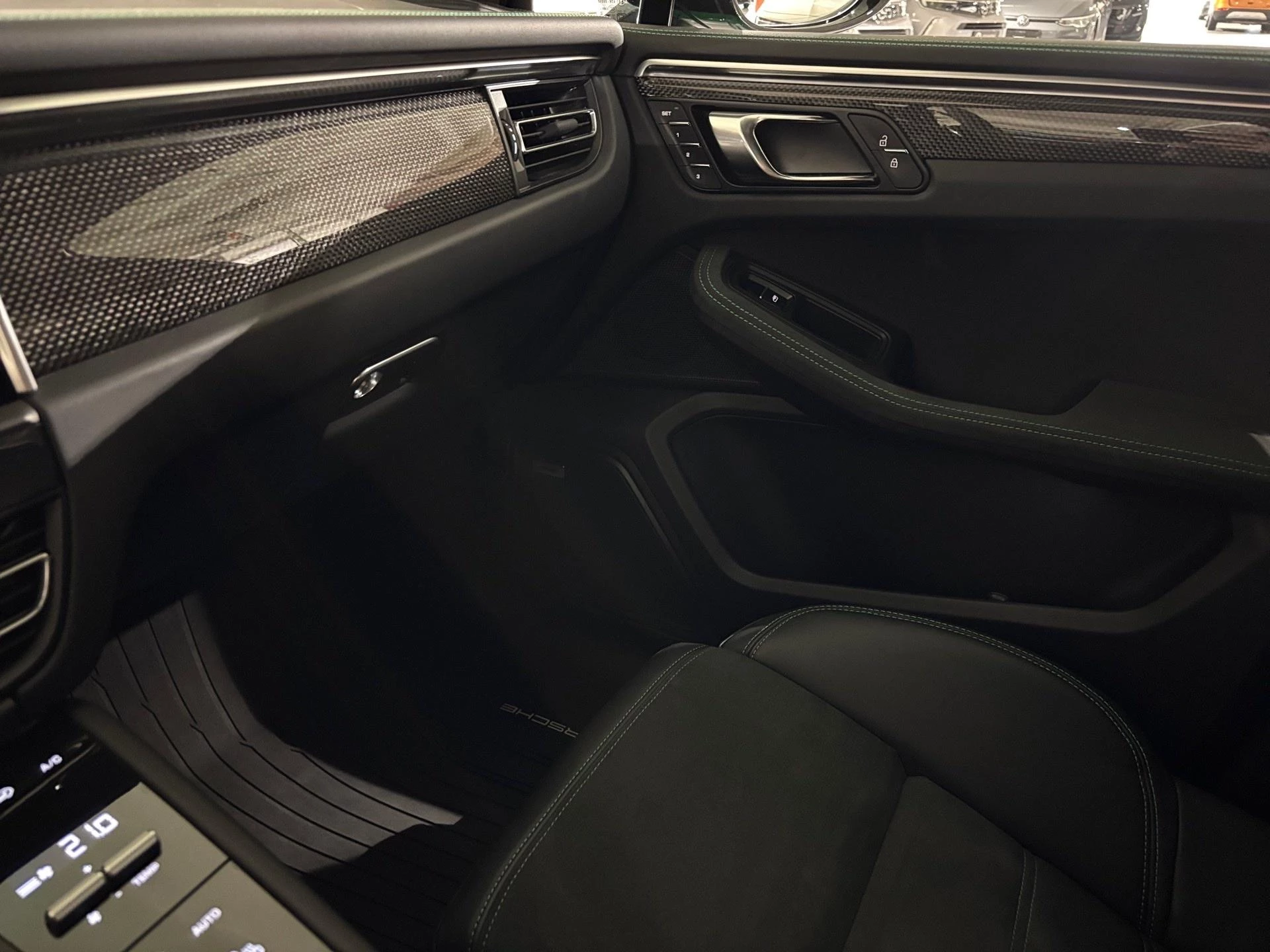 Porsche-Macan-image-8