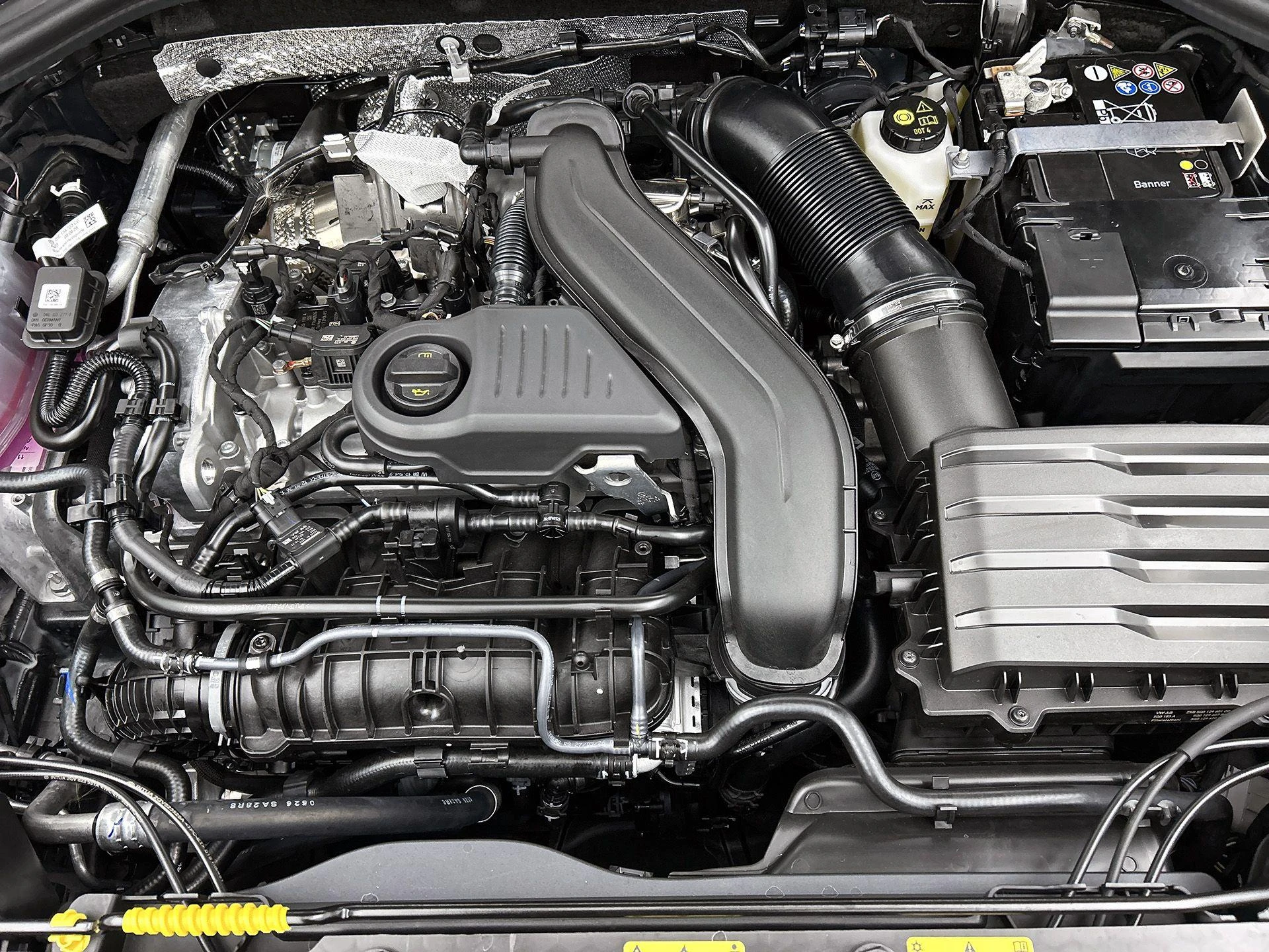 Volkswagen-T-Roc-image-9