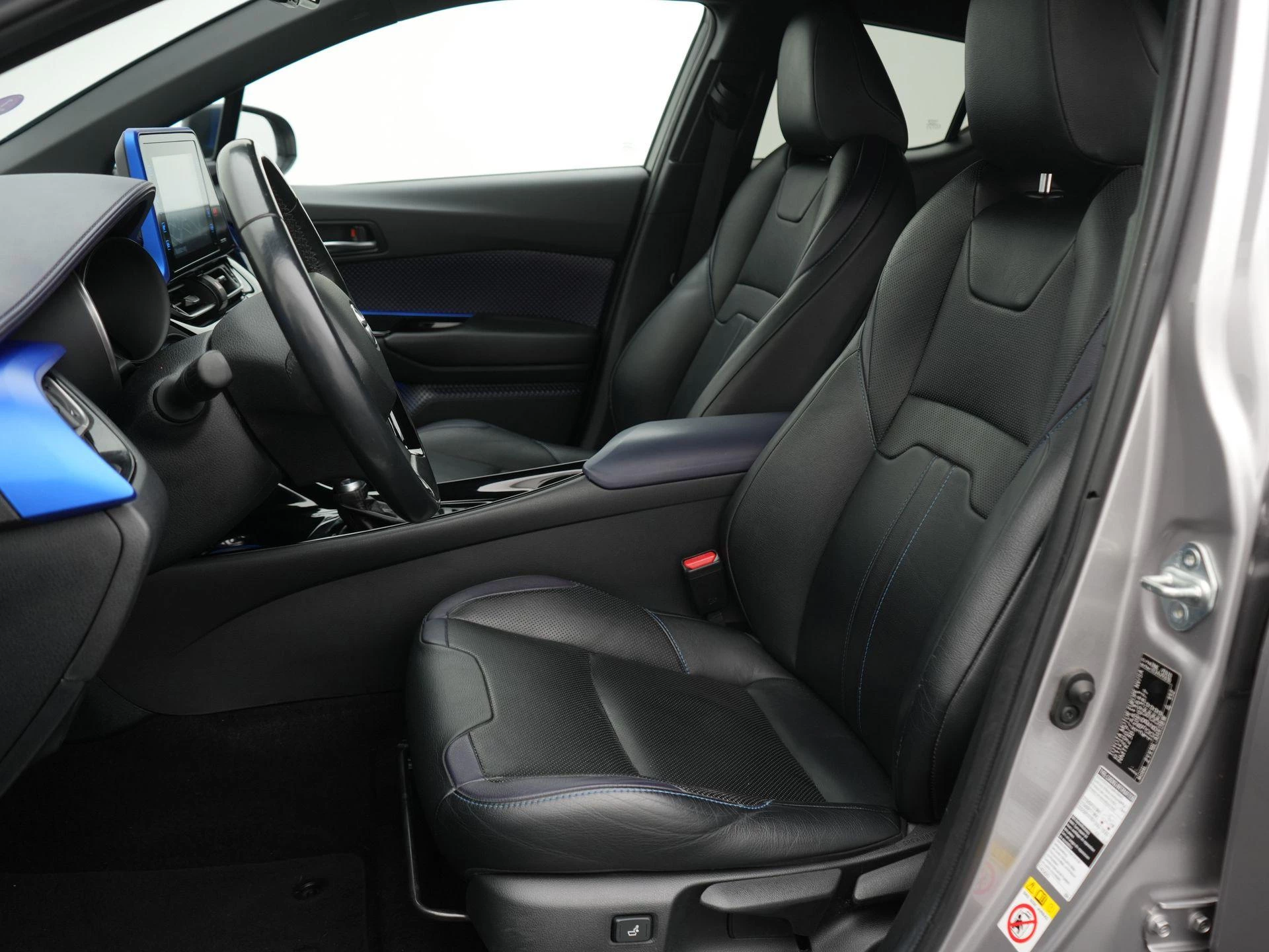 Toyota C-HR 1.8 Hybrid Bi-Tone