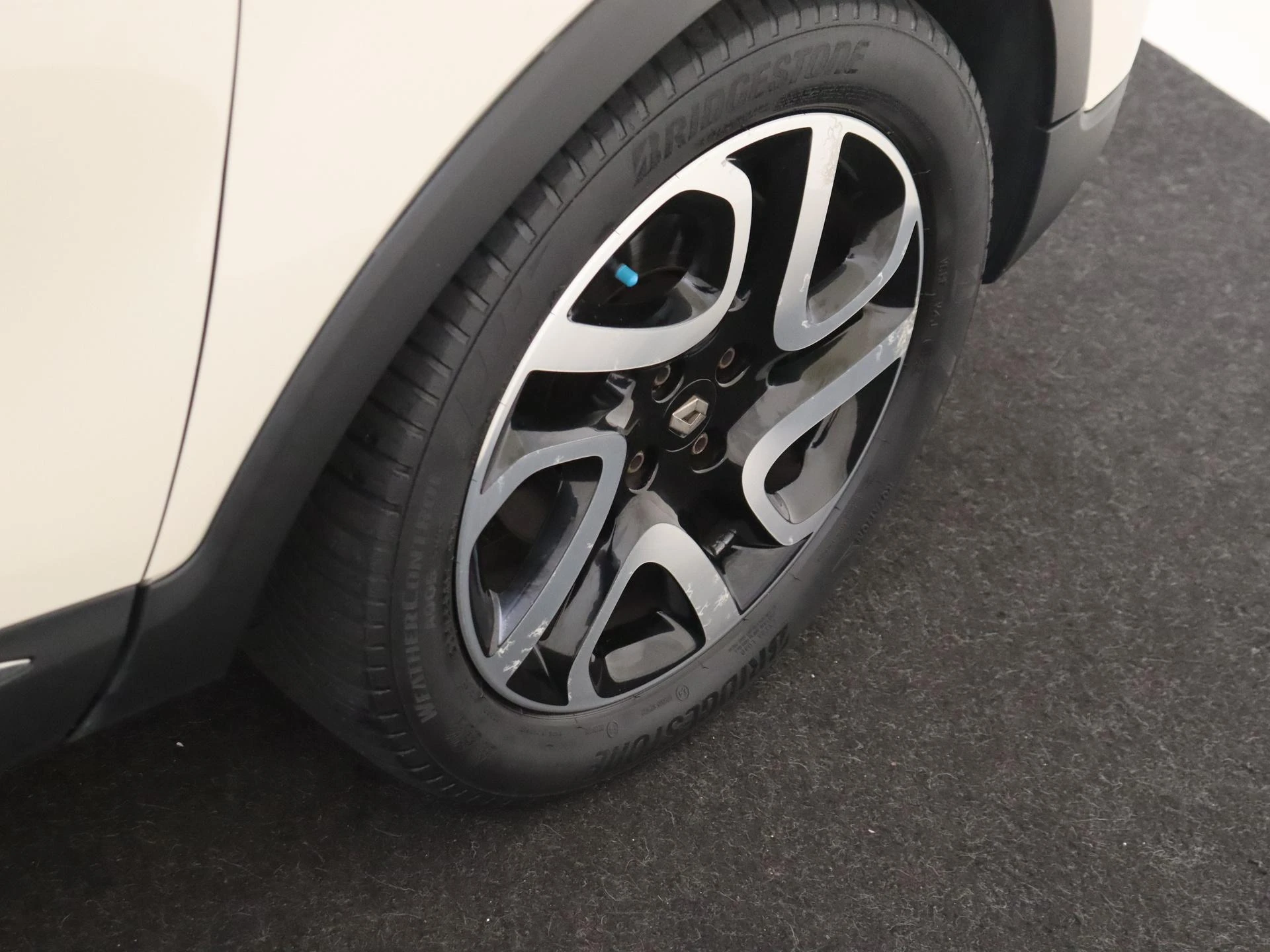 Renault-Captur-image-26