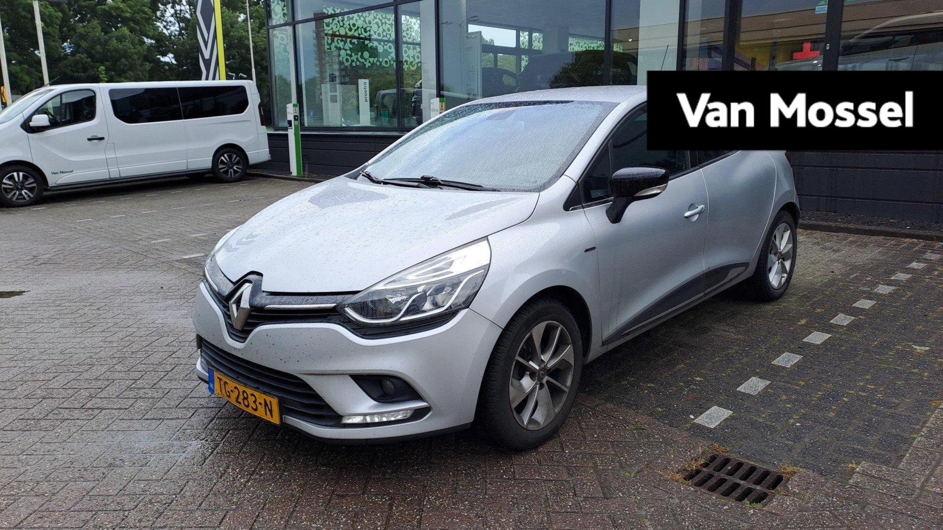 Renault-Clio-image-0