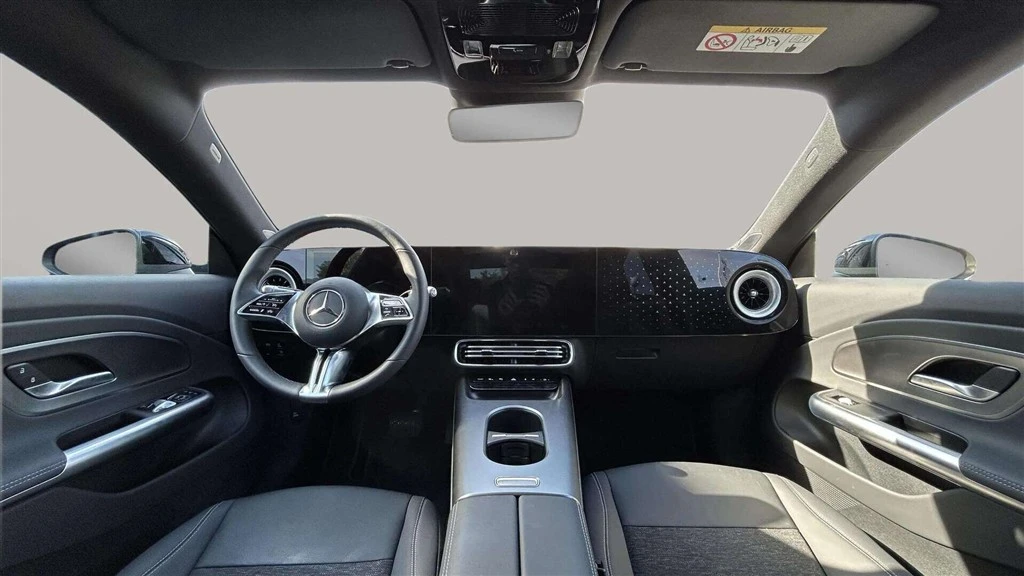 Mercedes-Benz-CLA-image-12