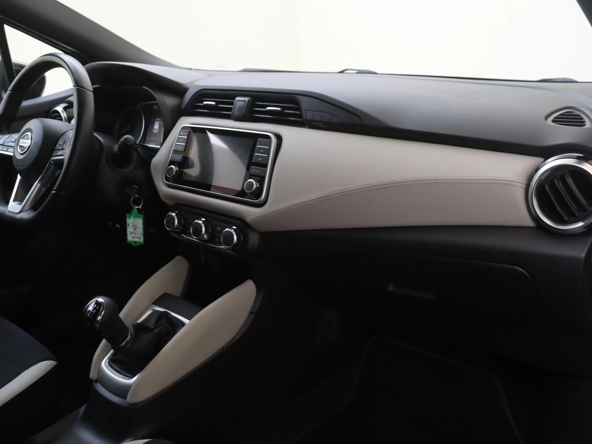 Nissan-Micra-image-4