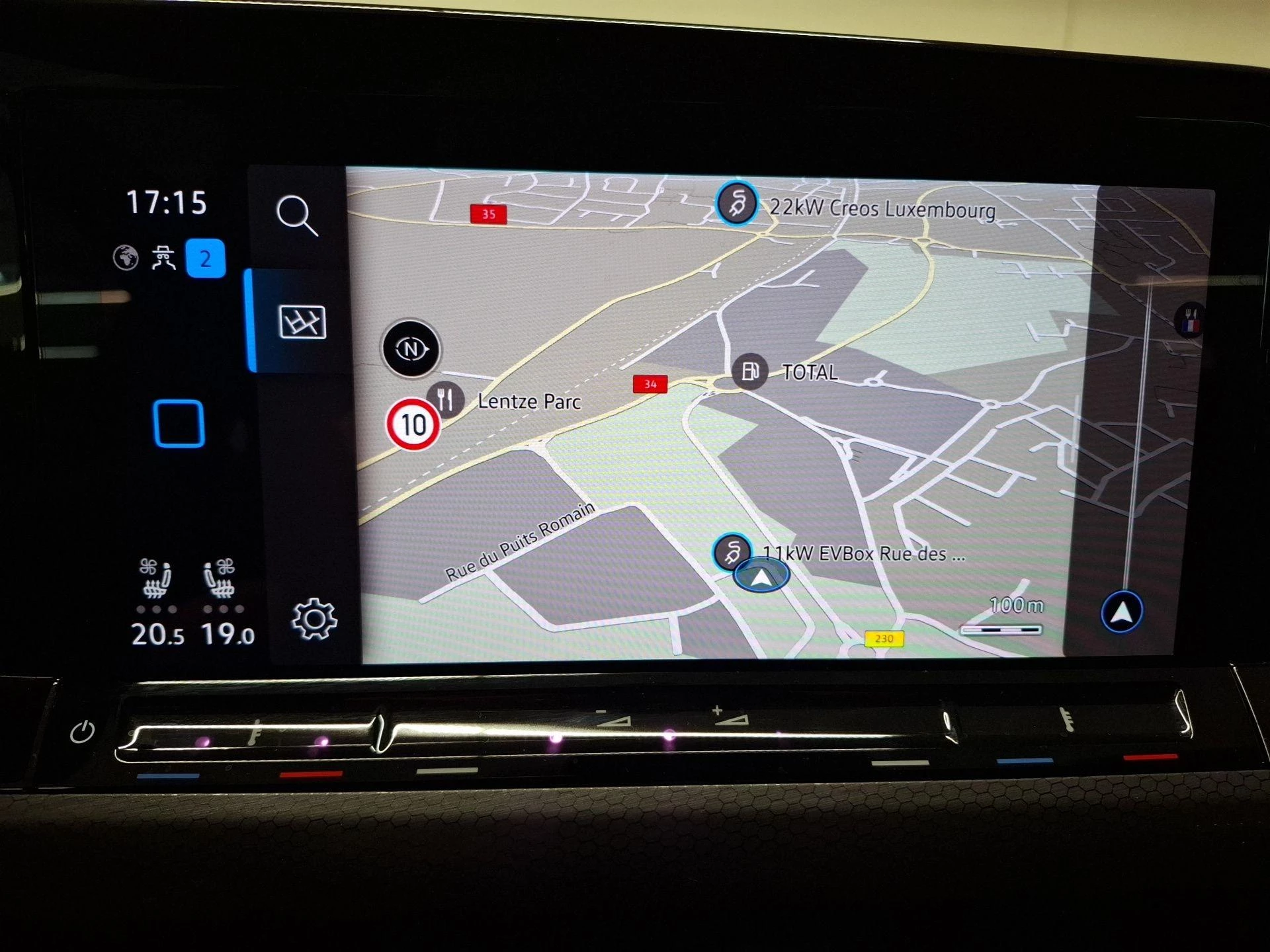 Volkswagen-Golf-image-2