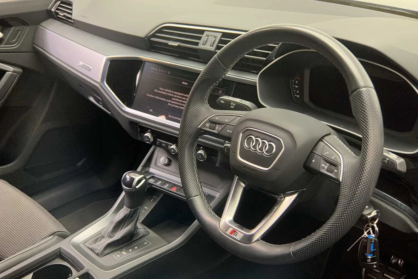 Audi-Q3-image-5