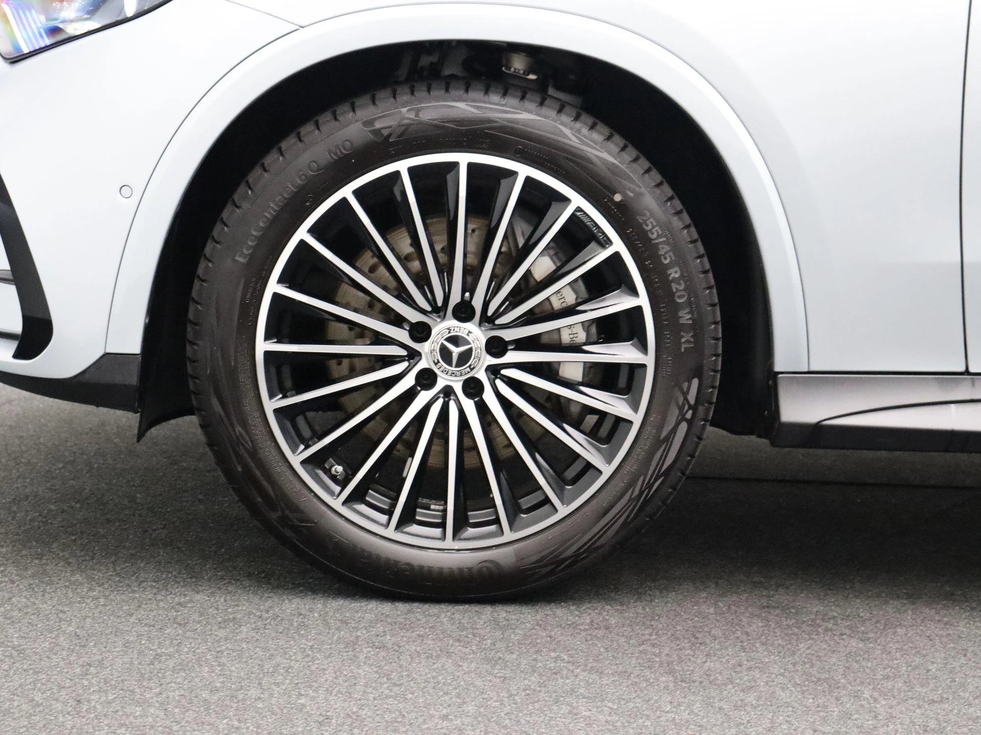 Mercedes-Benz-GLC-image-6