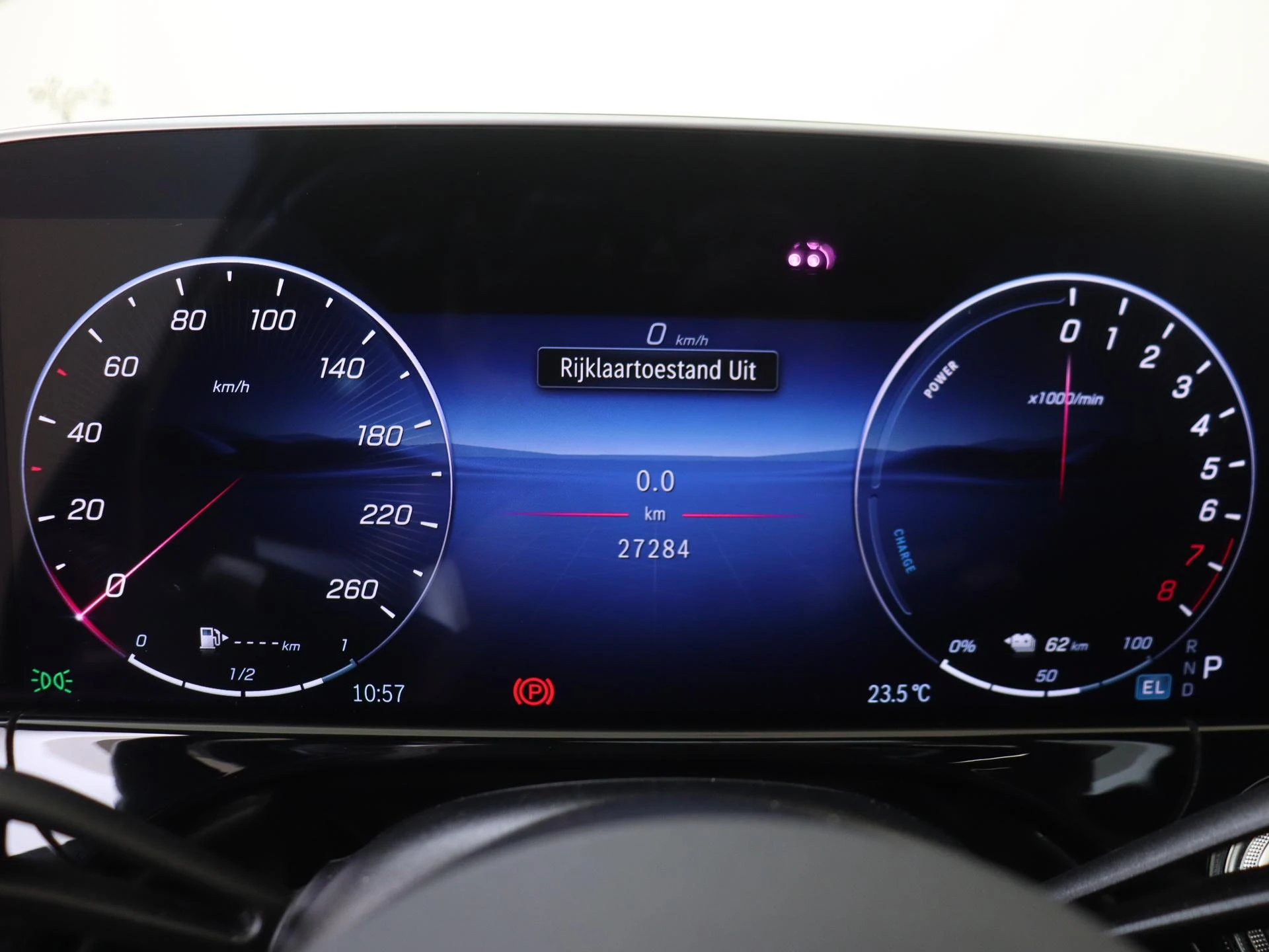 Mercedes-Benz-E-Klasse-image-10