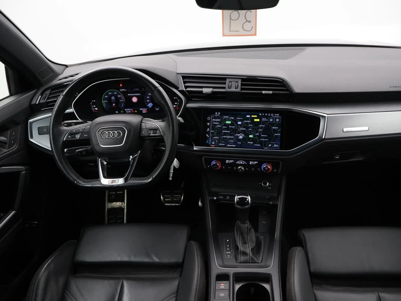 Audi-Q3-image-13