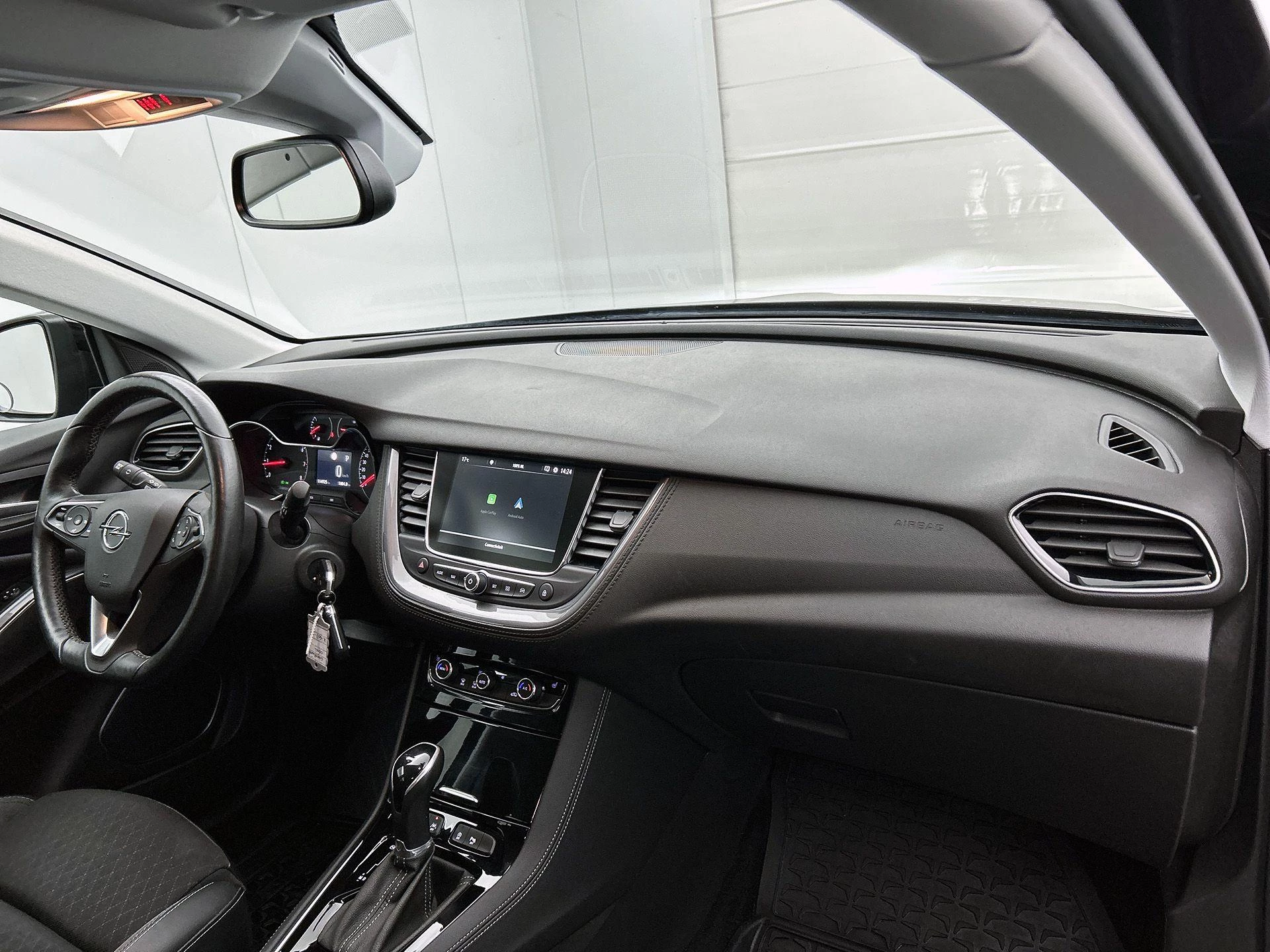Opel-Grandland X-image-23