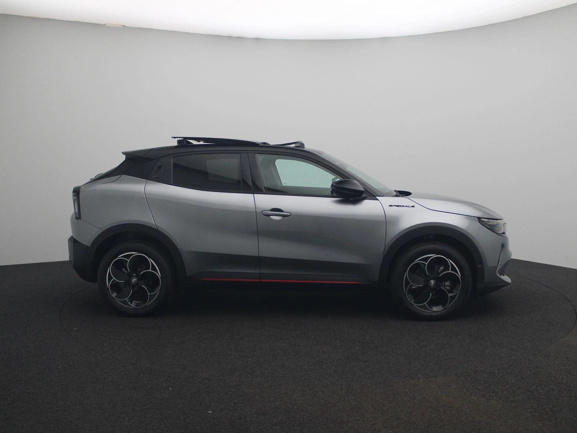 Alfa Romeo-Junior-image-5