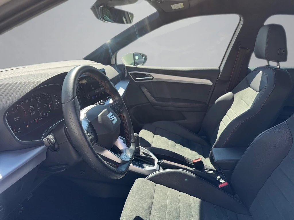 SEAT-Arona-image-6