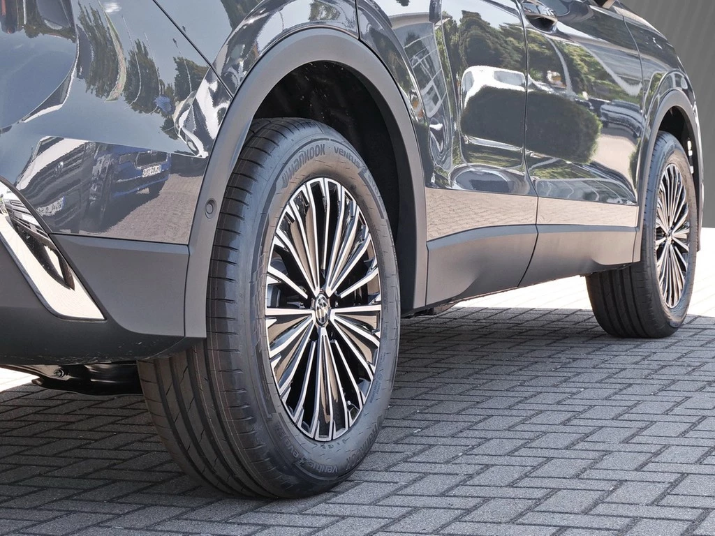 Volkswagen-Tiguan-image-4