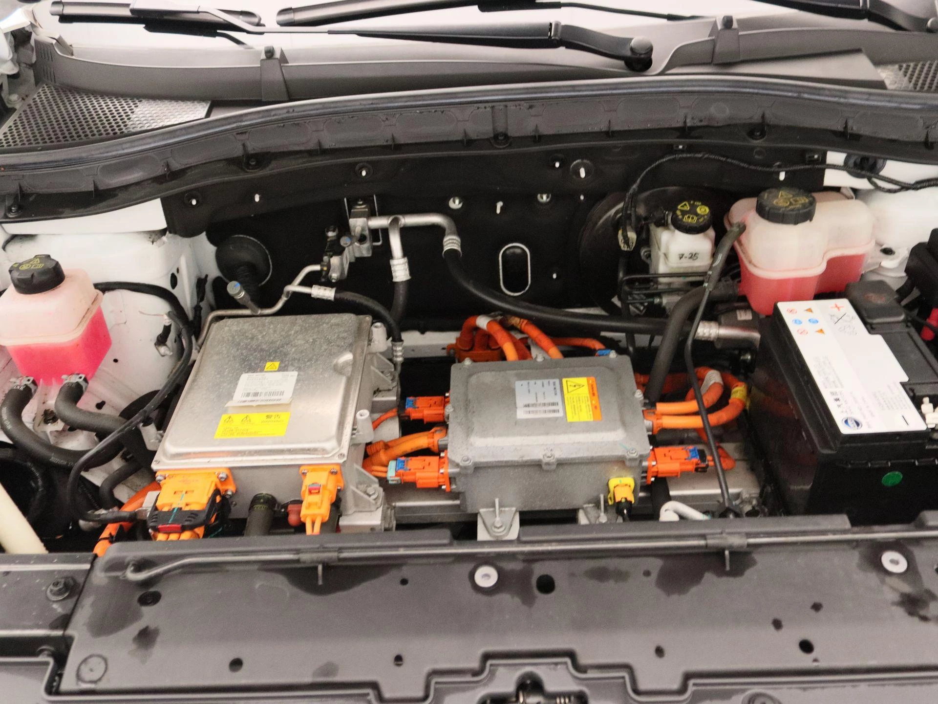 MG-ZS EV-image-25