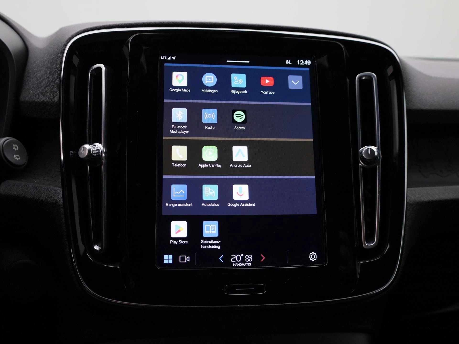 Volvo XC40 Recharge Core