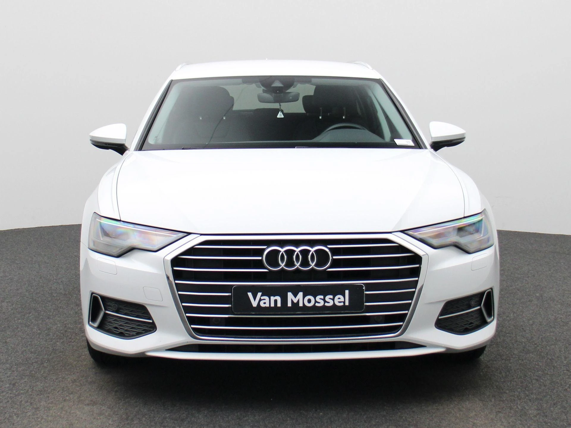 Audi-A6-image-2