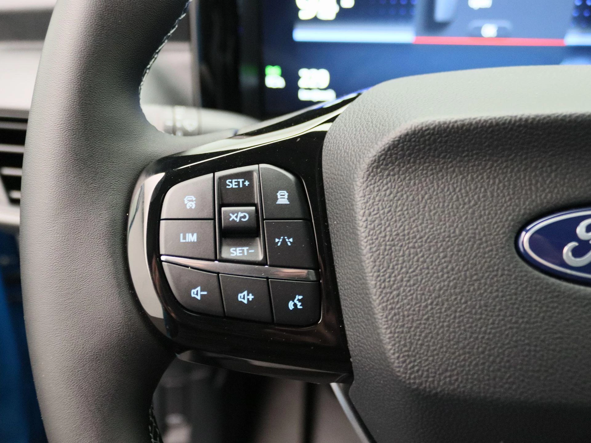 Ford E-Transit Courier Limited 44 kWh