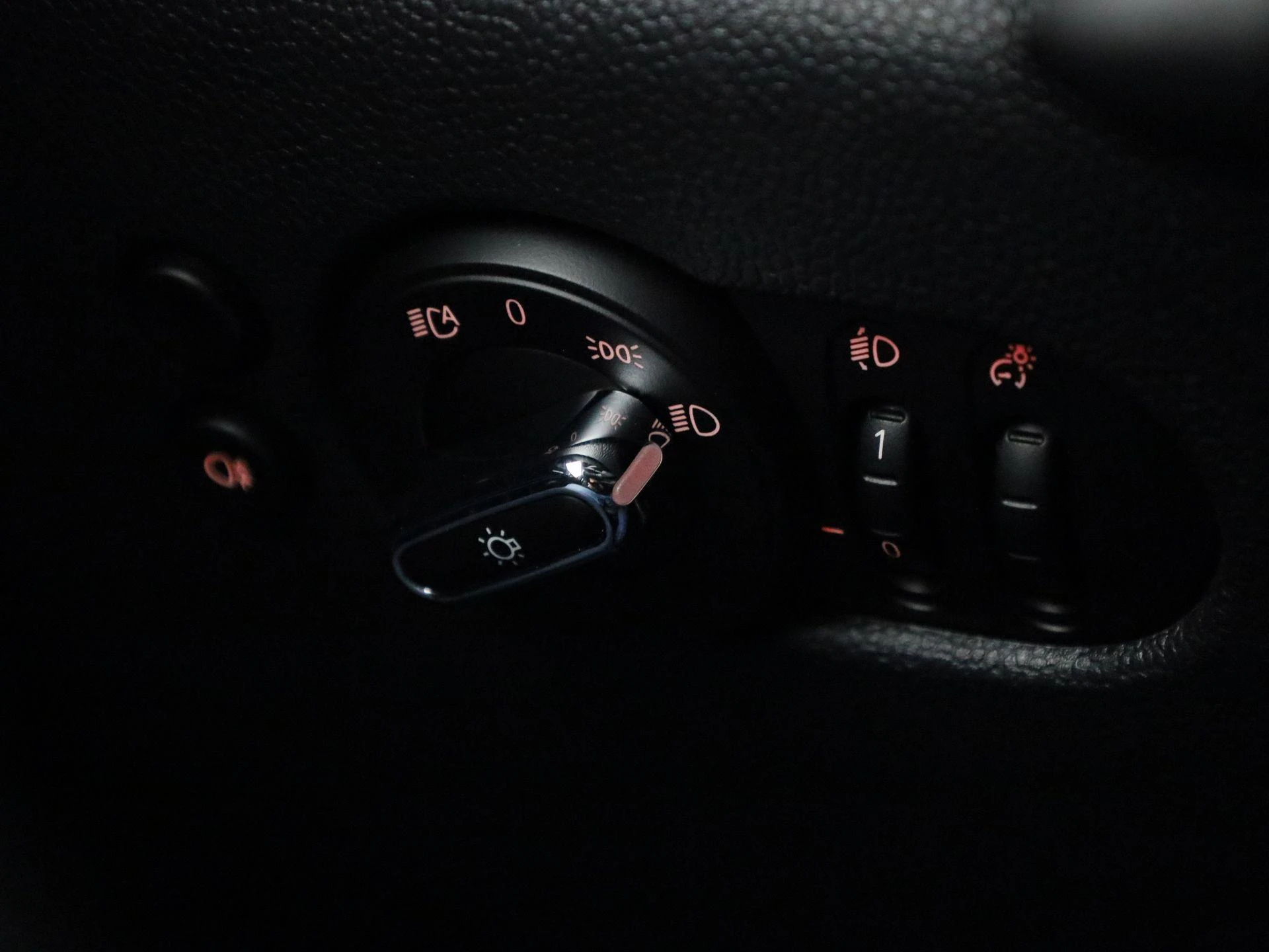 MINI-Cooper-image-19