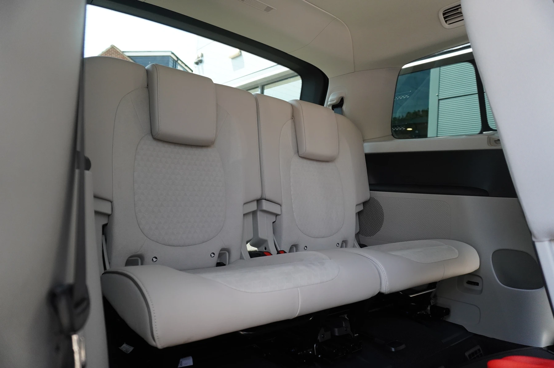 Volkswagen-ID. Buzz-image-19