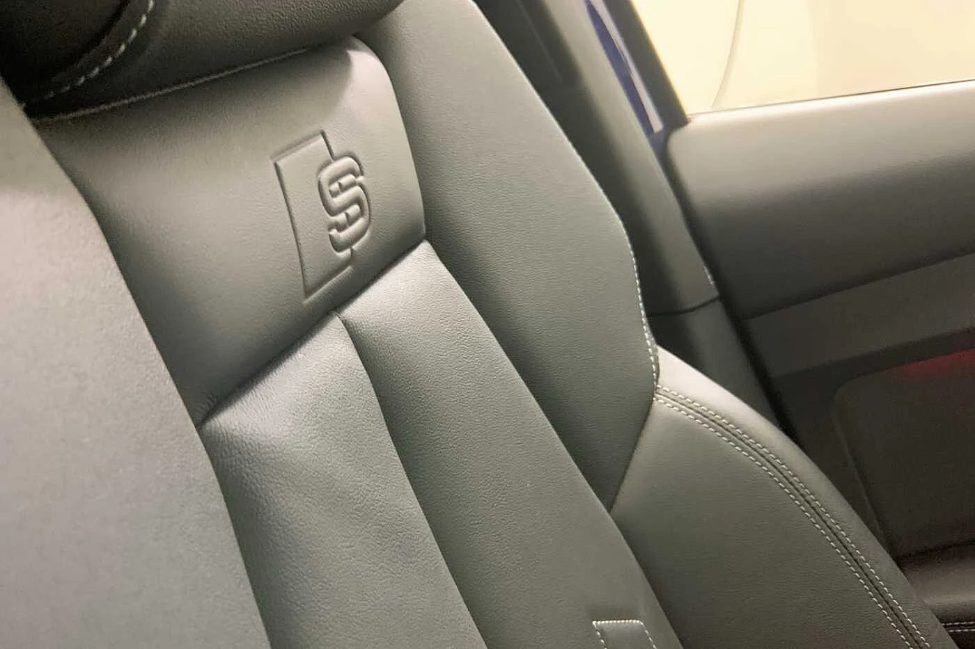 Audi-Q4 e-tron-image-19