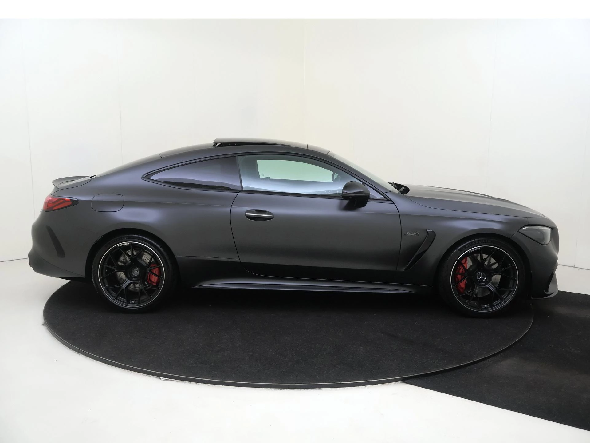 Mercedes-Benz-CLE-image-8