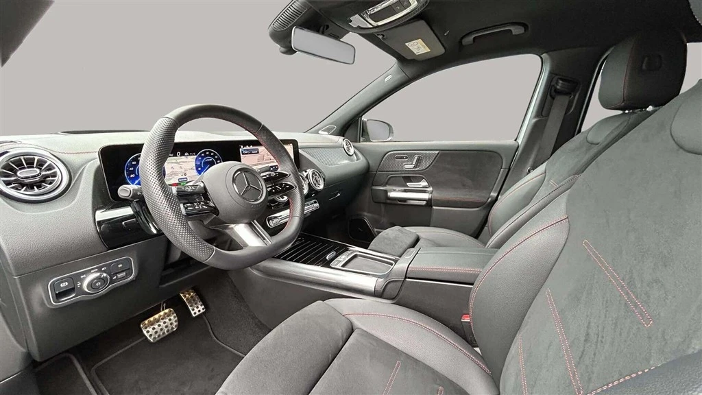 Mercedes-Benz-EQA-image-9
