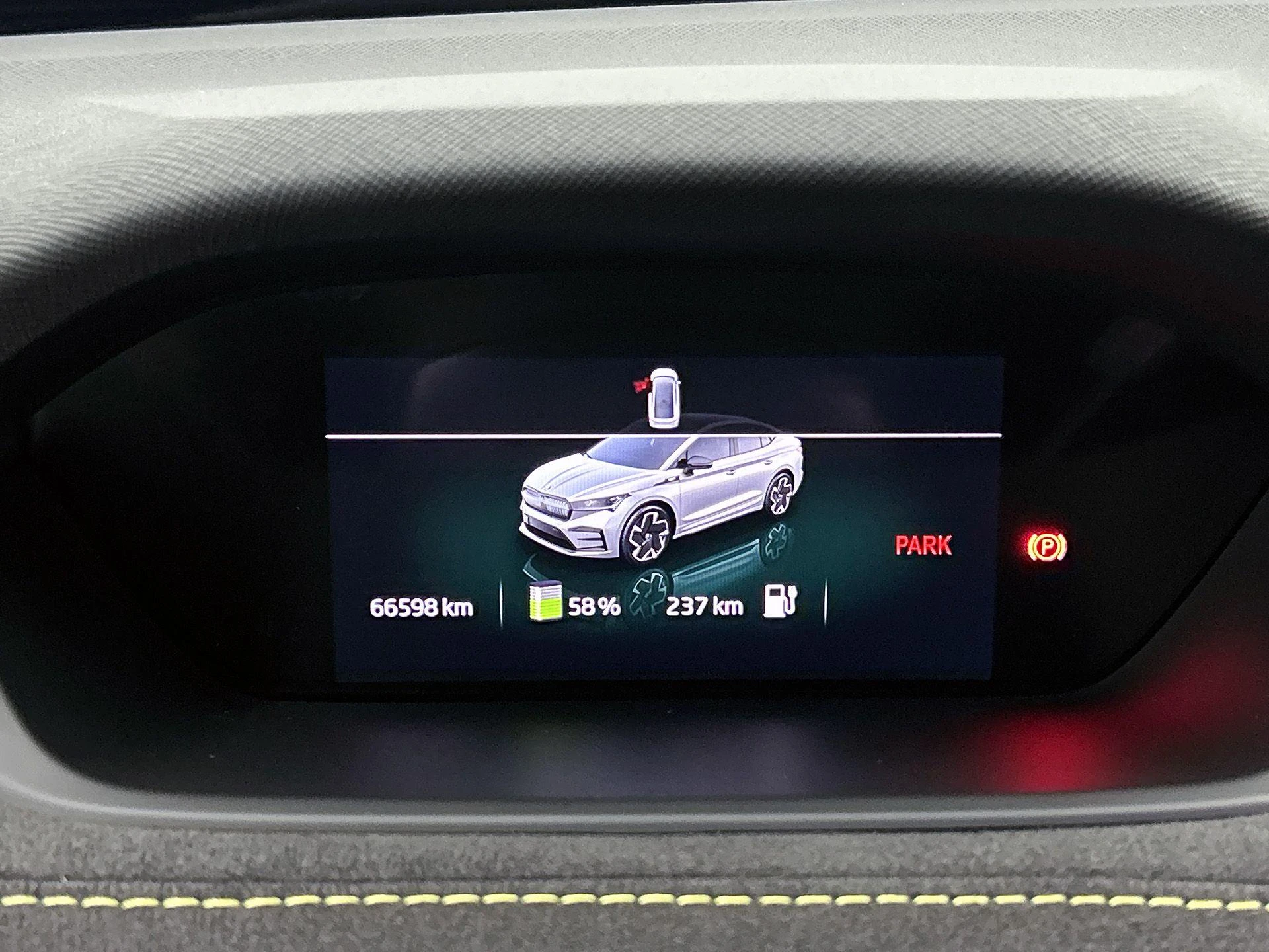 Škoda-Enyaq Coupe-image-8