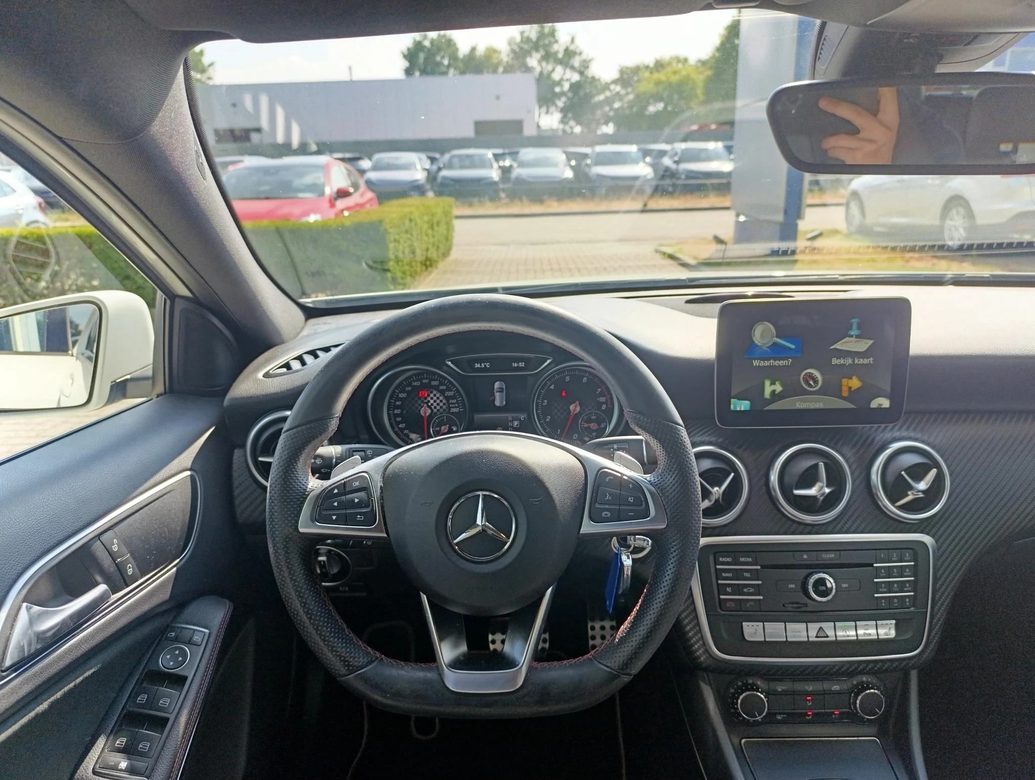 Mercedes-Benz A-Klasse 180 AMG Night Edition Plus