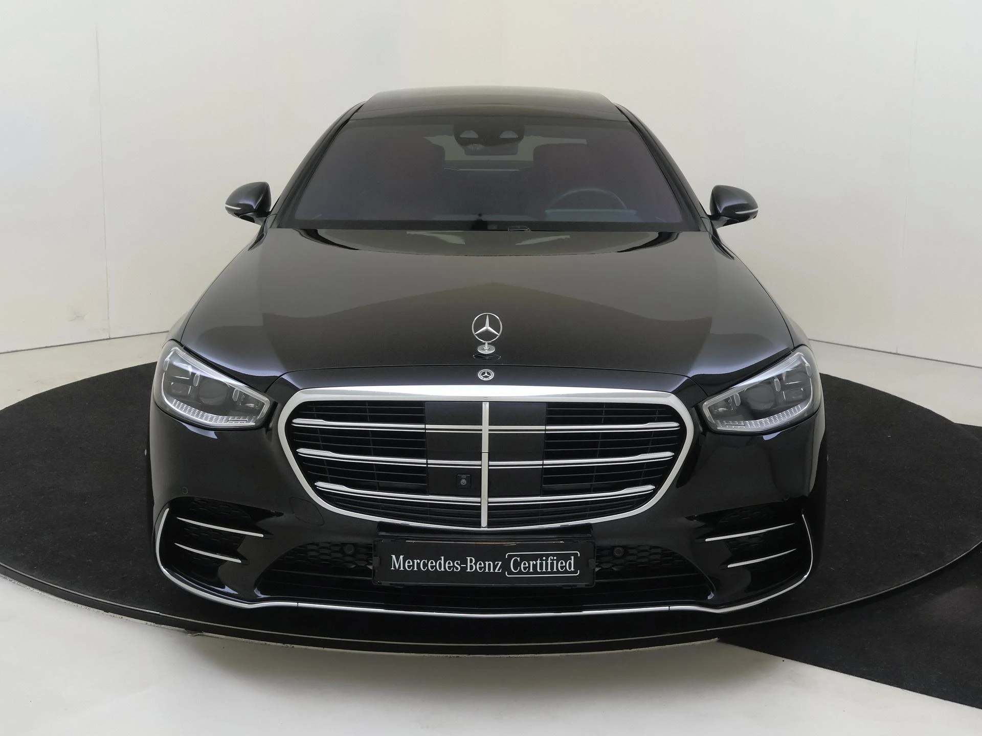 Mercedes-Benz-S-Klasse-image-5