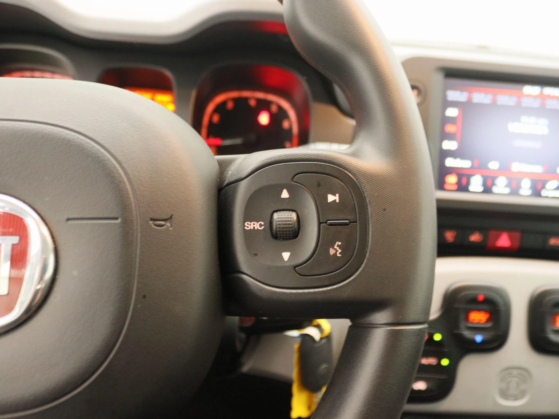 Fiat Panda 1.0 Hybrid Cross
