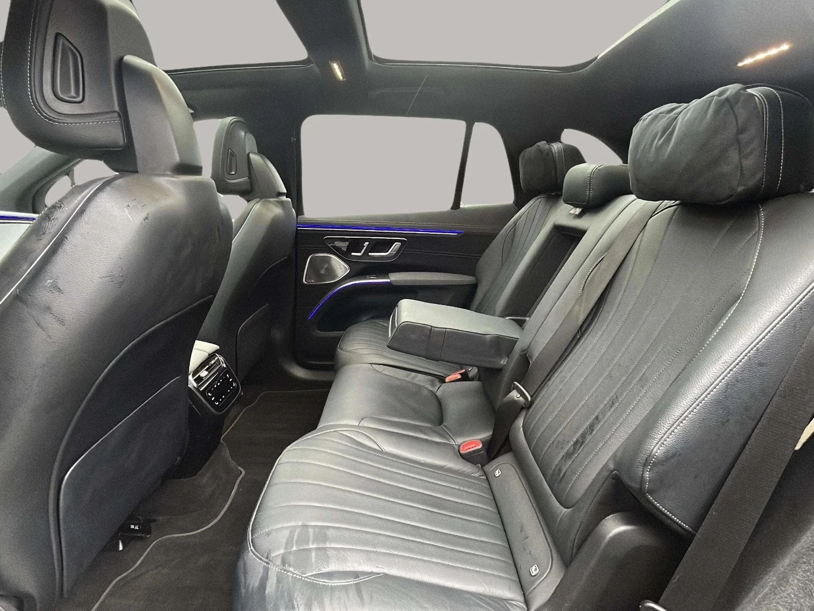 Mercedes-Benz-EQS-image-14