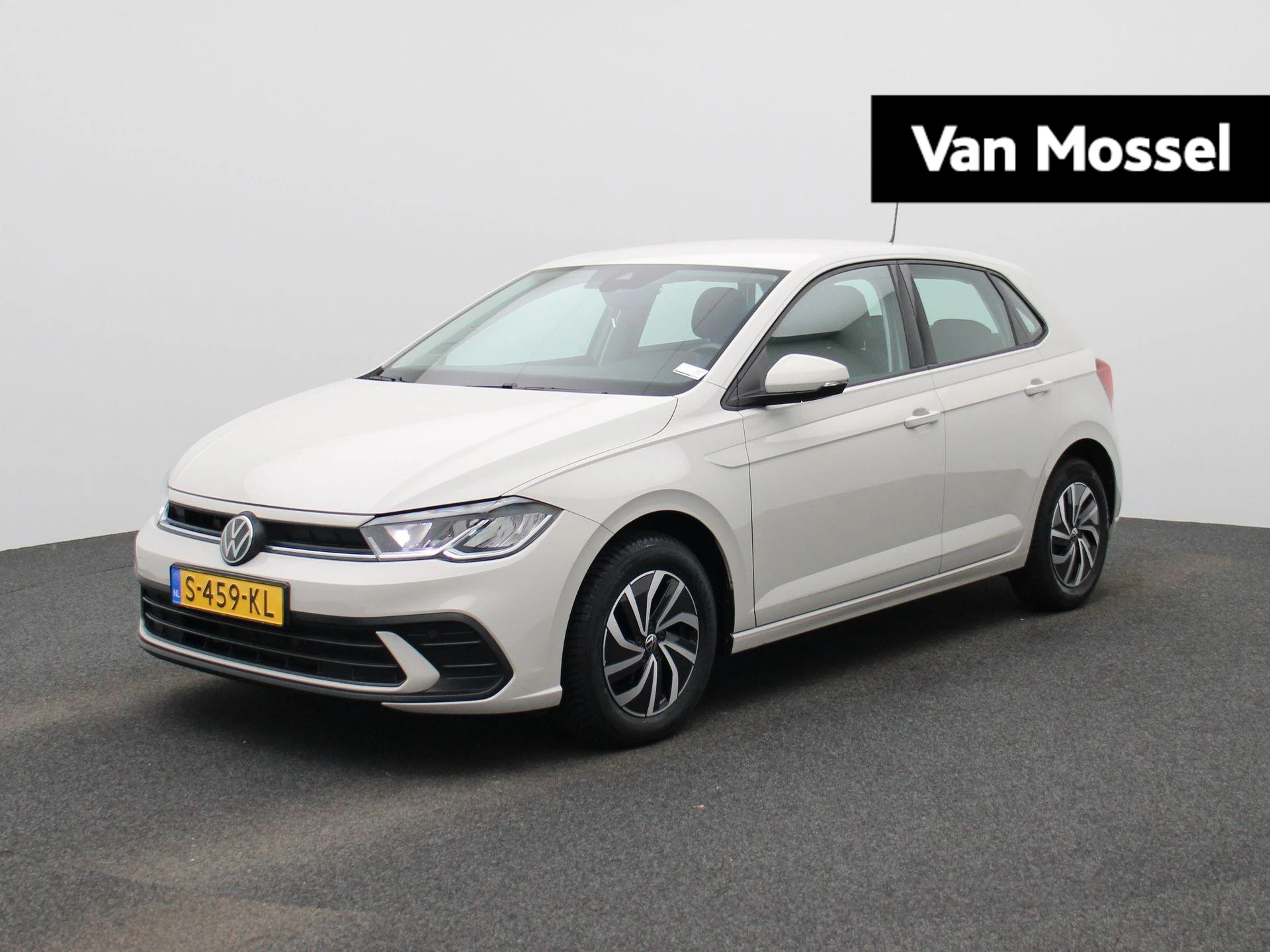 Volkswagen-Polo-image-0