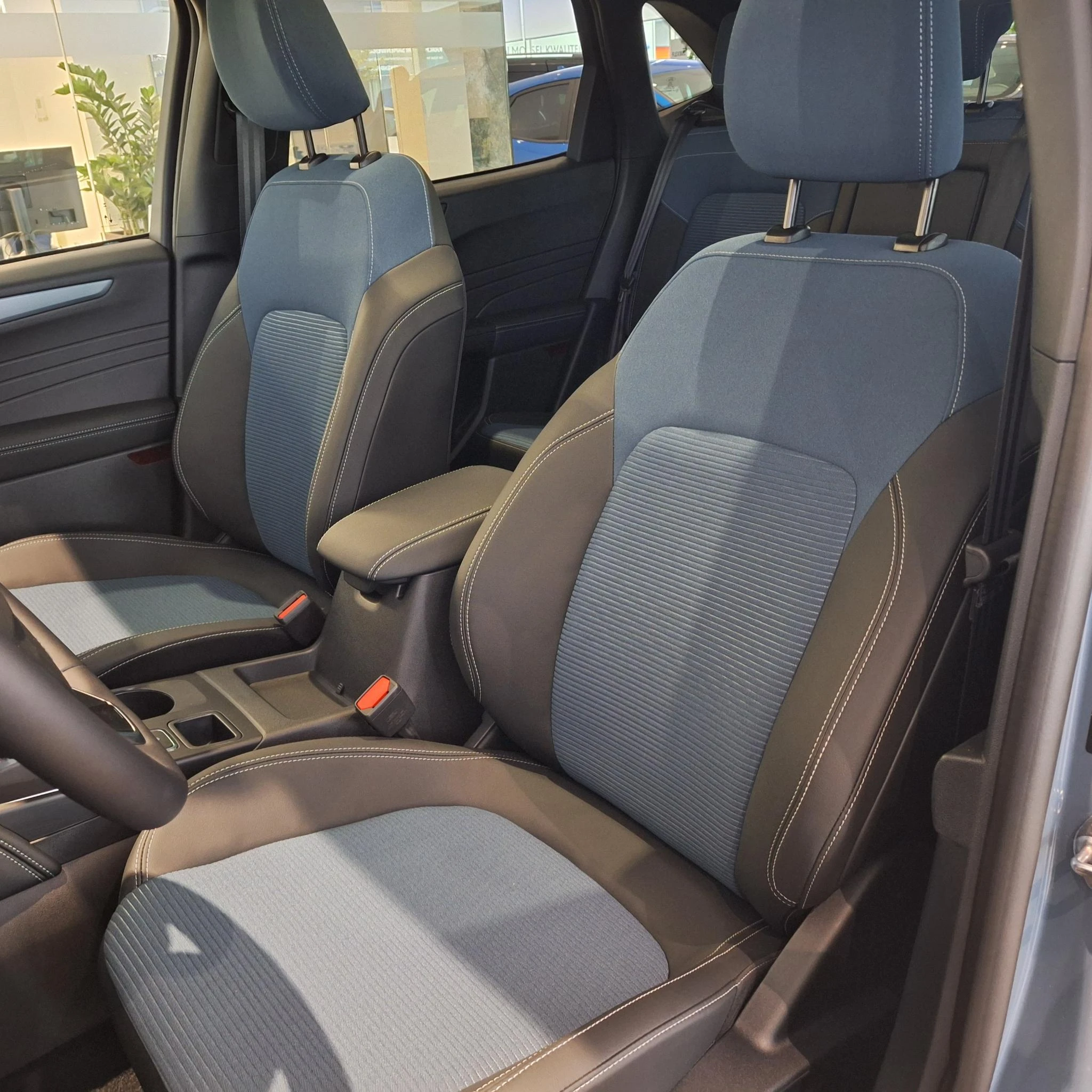Ford-Kuga-image-30