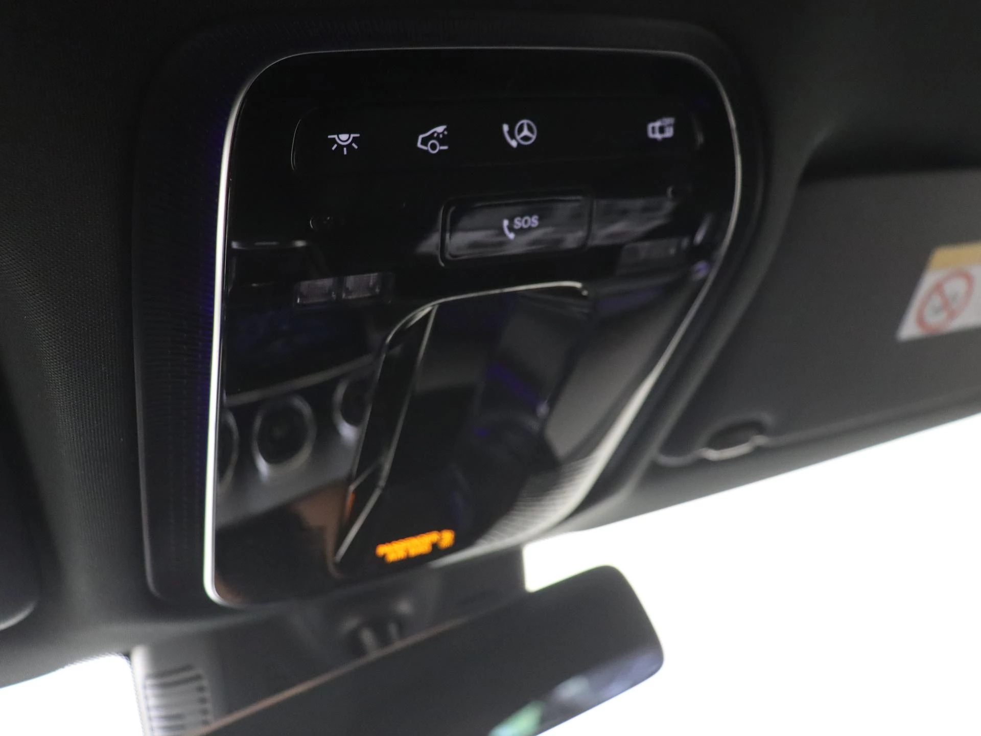 Mercedes-Benz-GLC-image-27