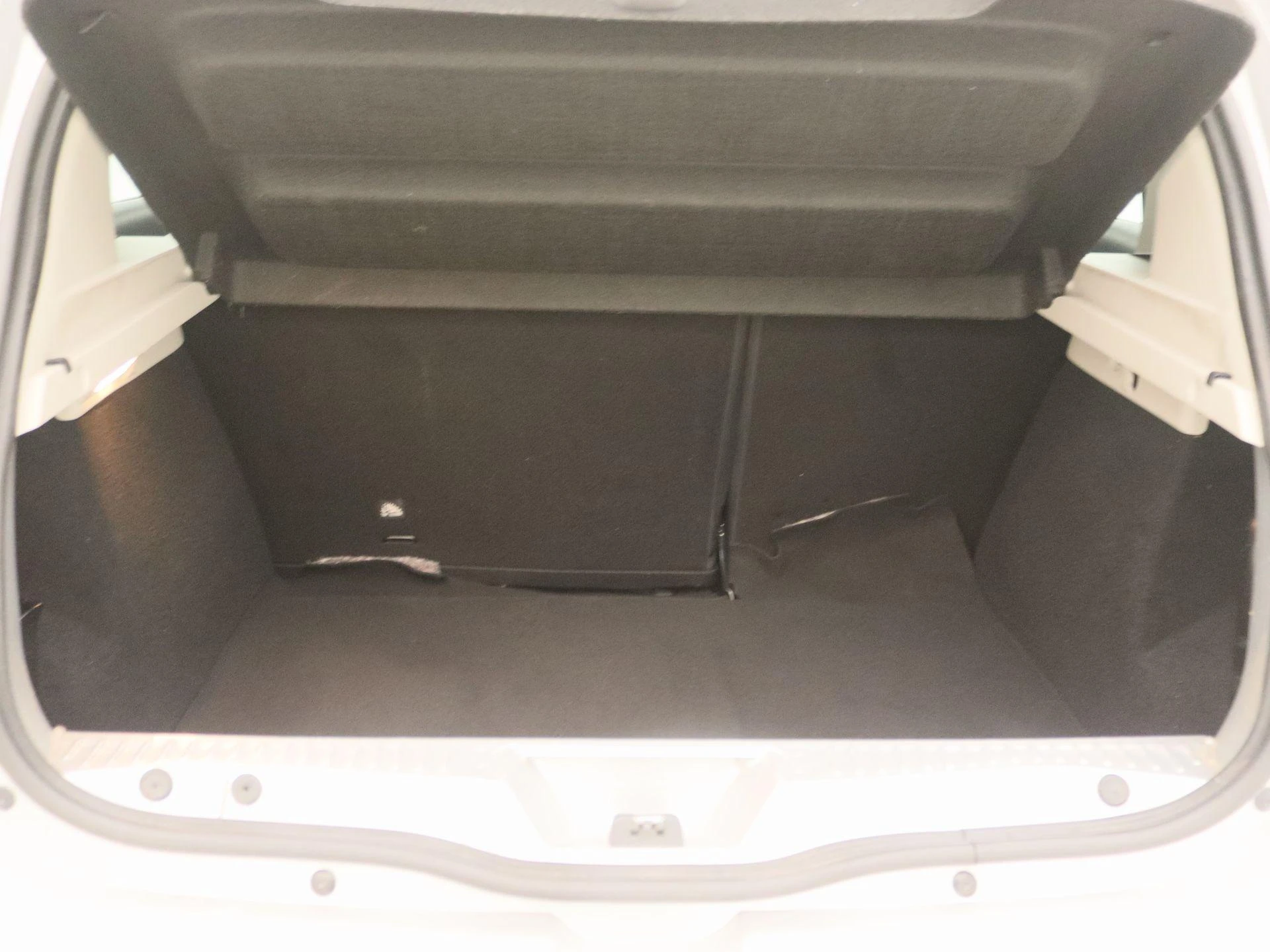 Dacia-Sandero Stepway-image-13