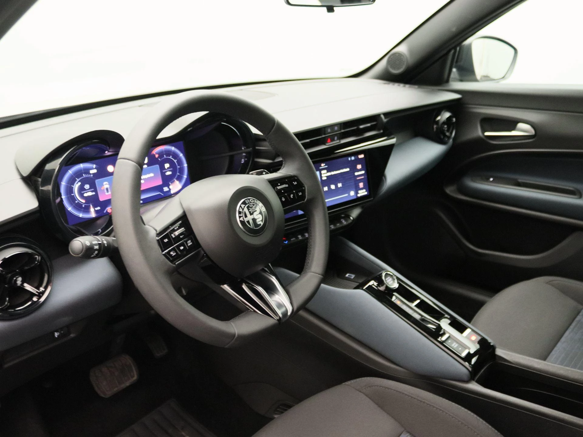 Alfa Romeo-Junior-image-20